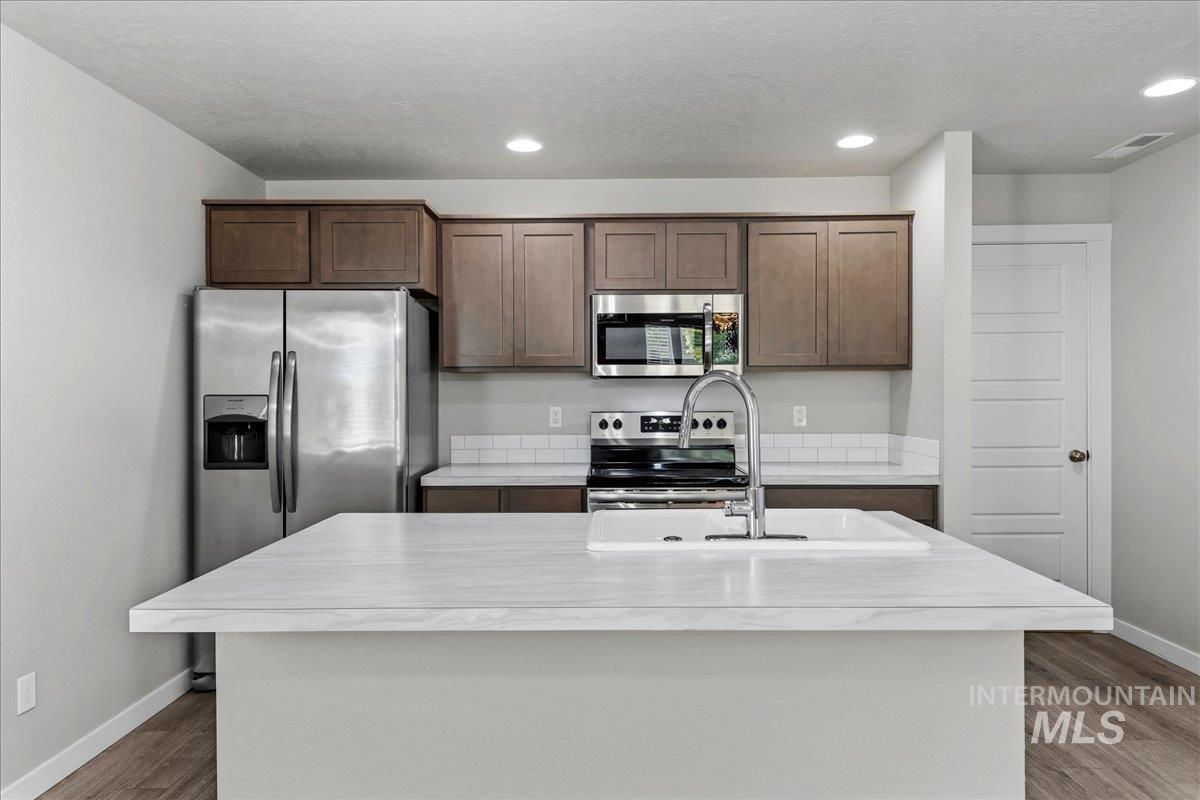 2472 E Blue Tick St Property Photo 10
