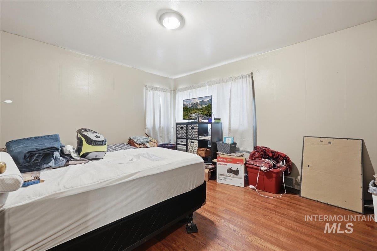 1060 F St W Property Photo 22