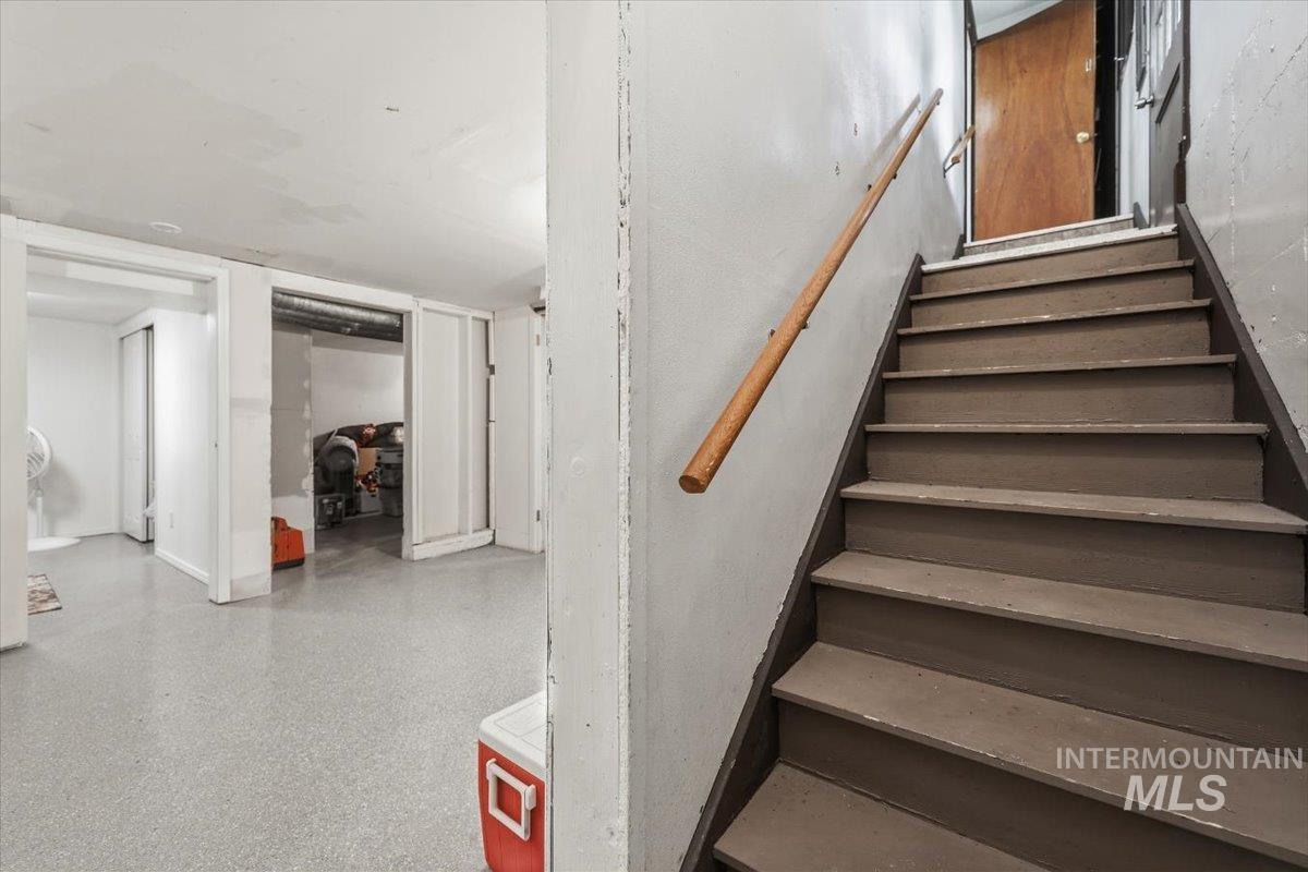 1060 F St W Property Photo 23