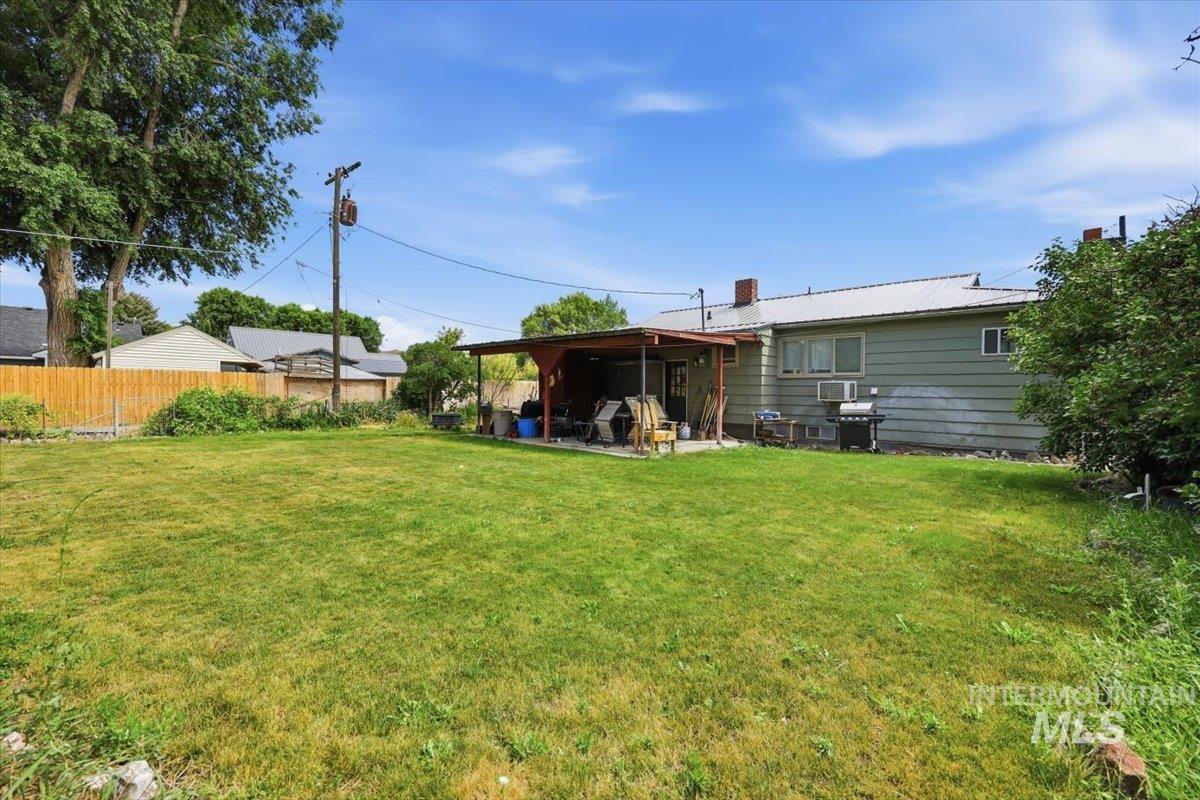 1060 F St W Property Photo 30