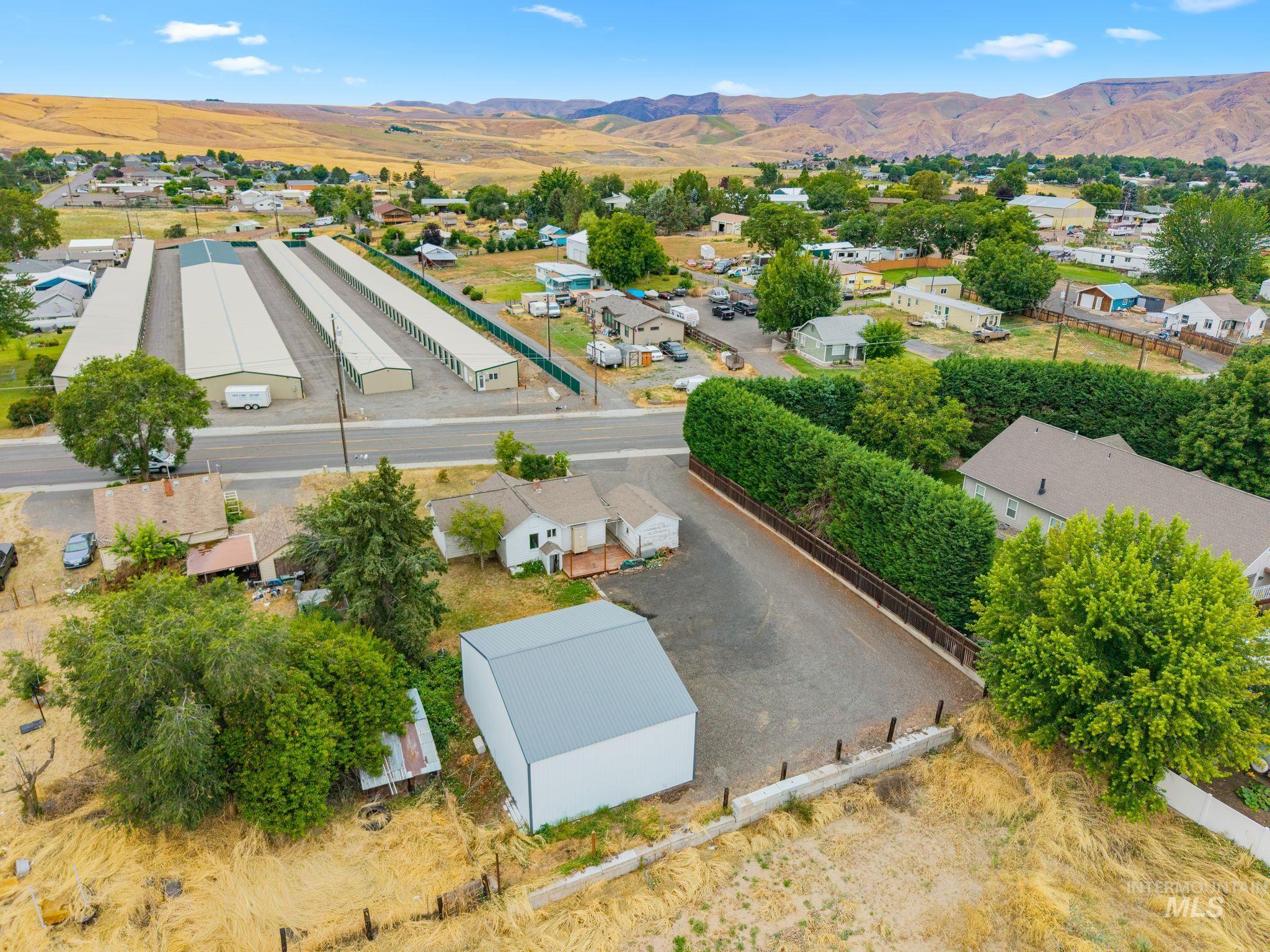 2255 Appleside Blvd Property Photo 1