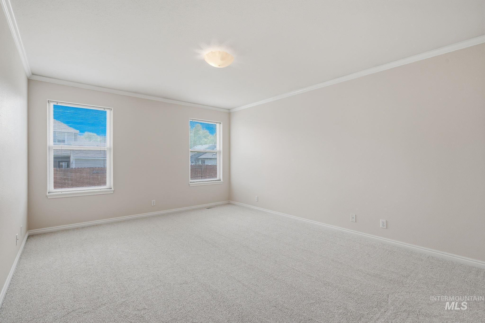 2247 E Gleneagle Dr Property Photo 23
