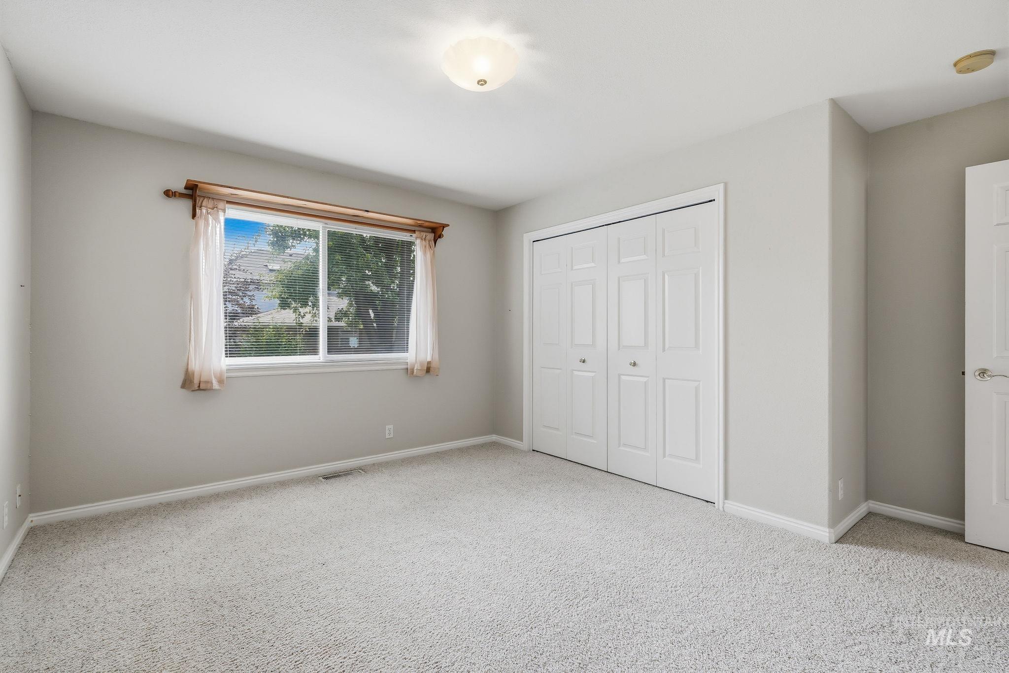 2247 E Gleneagle Dr Property Photo 40
