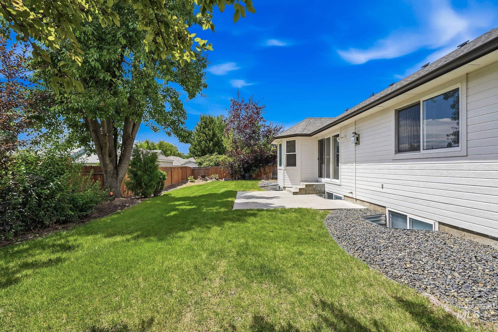 2247 E Gleneagle Dr Property Photo 42