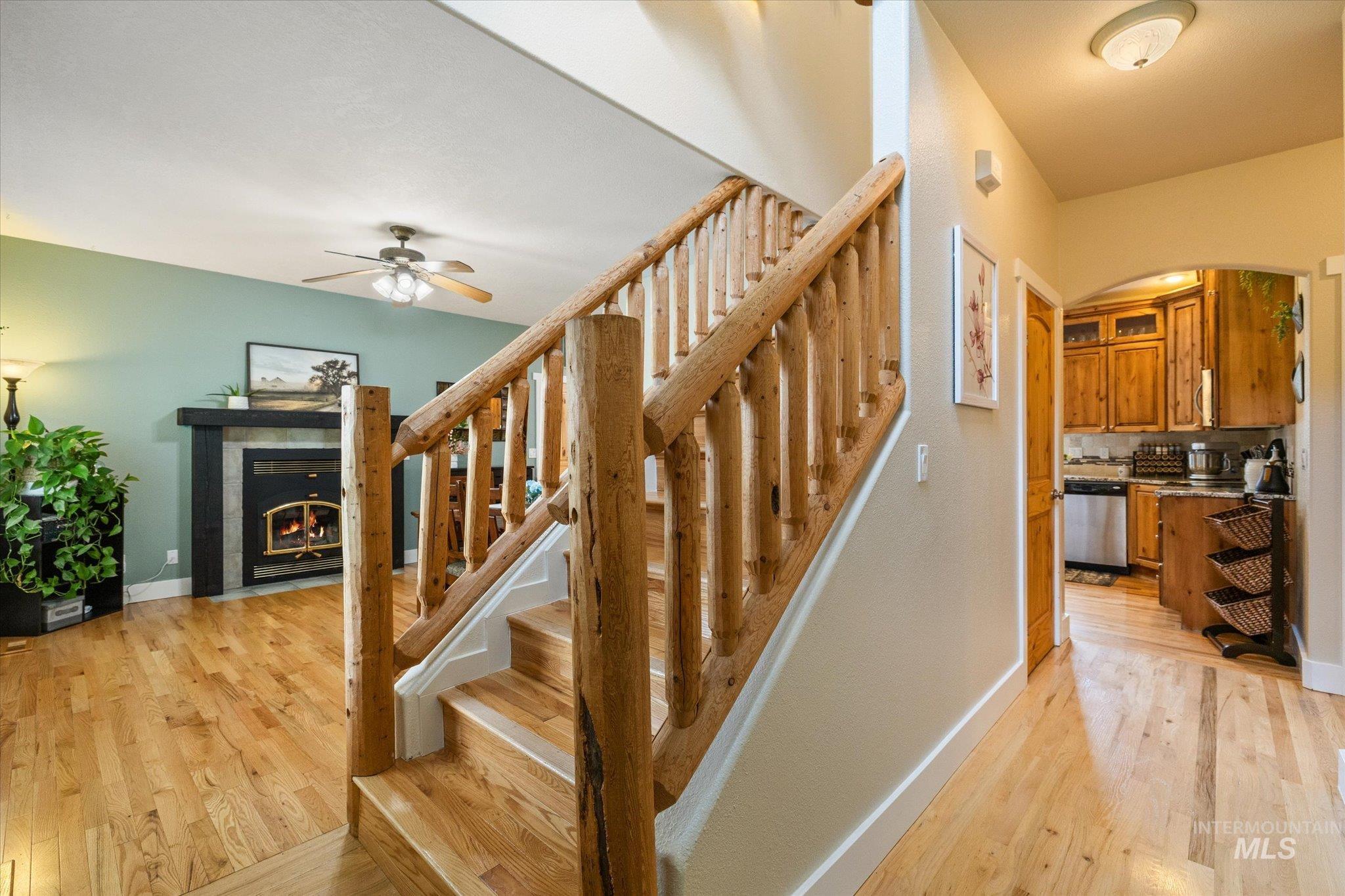 1140 Edgemont St Property Photo 14