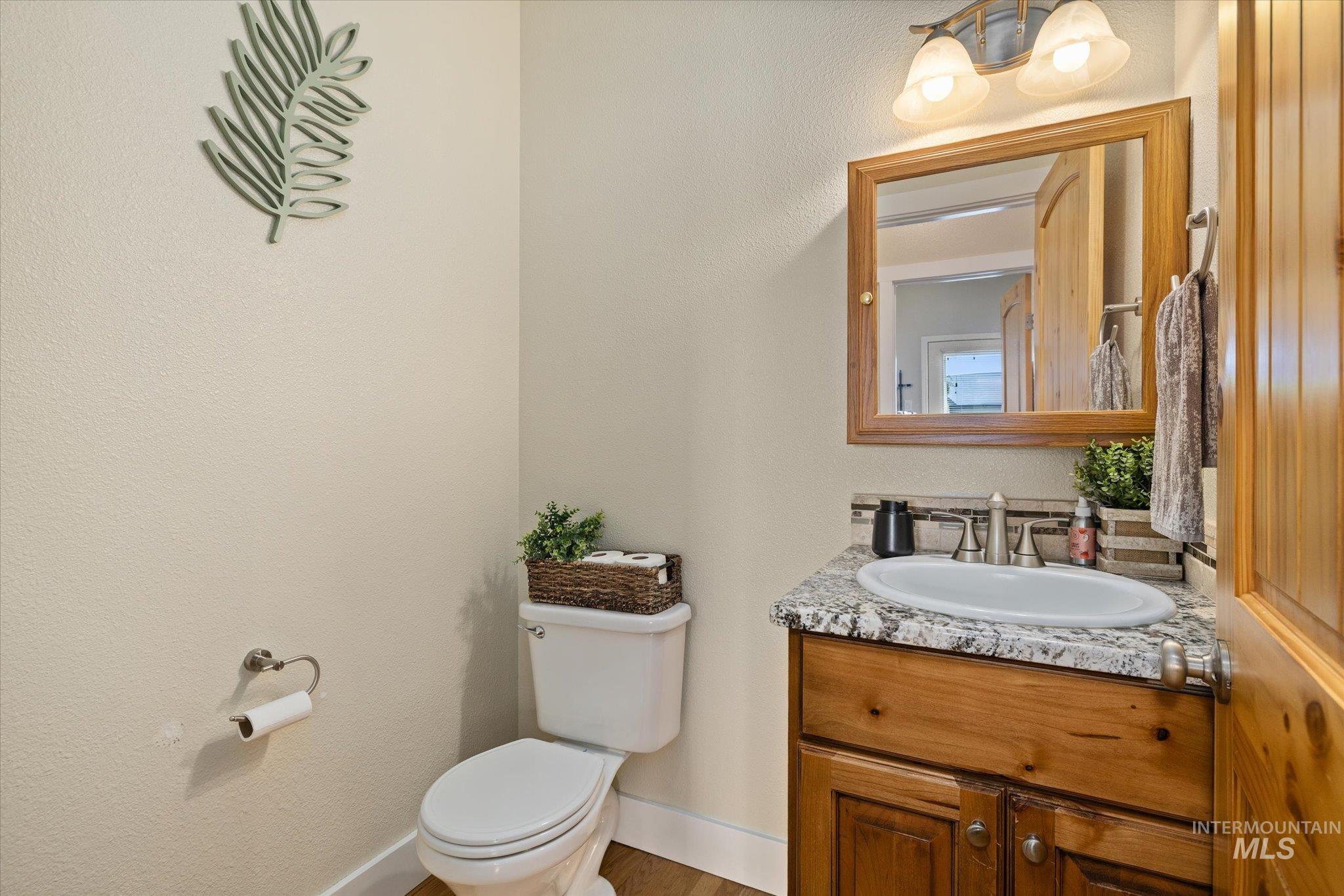 1140 Edgemont St Property Photo 21