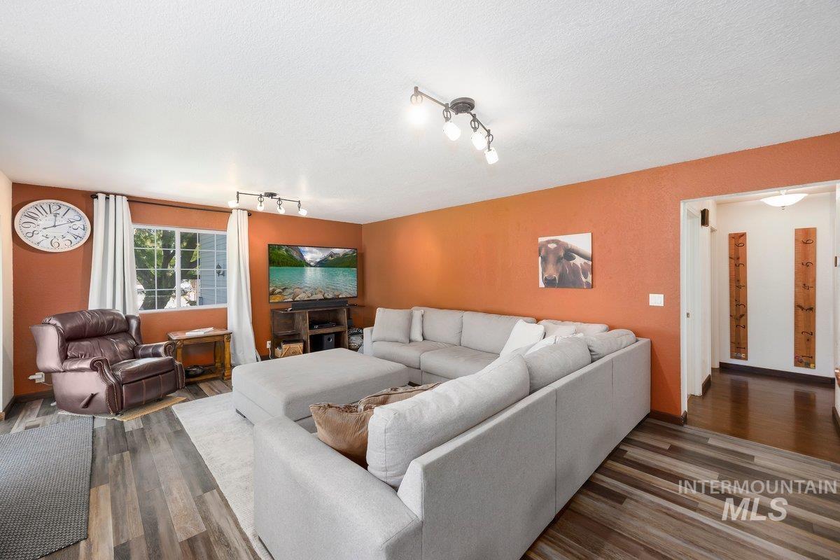 4027 N 3500 E Property Photo 9