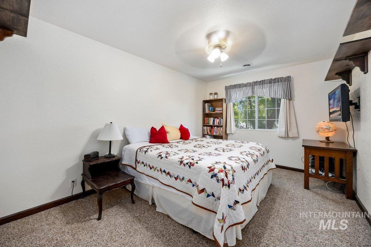 4027 N 3500 E Property Photo 32