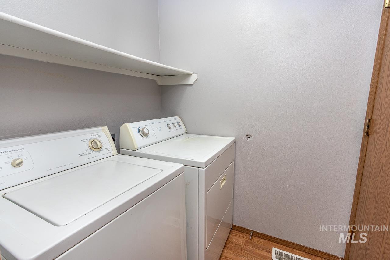 2605 Sunflower Drive Property Photo 12