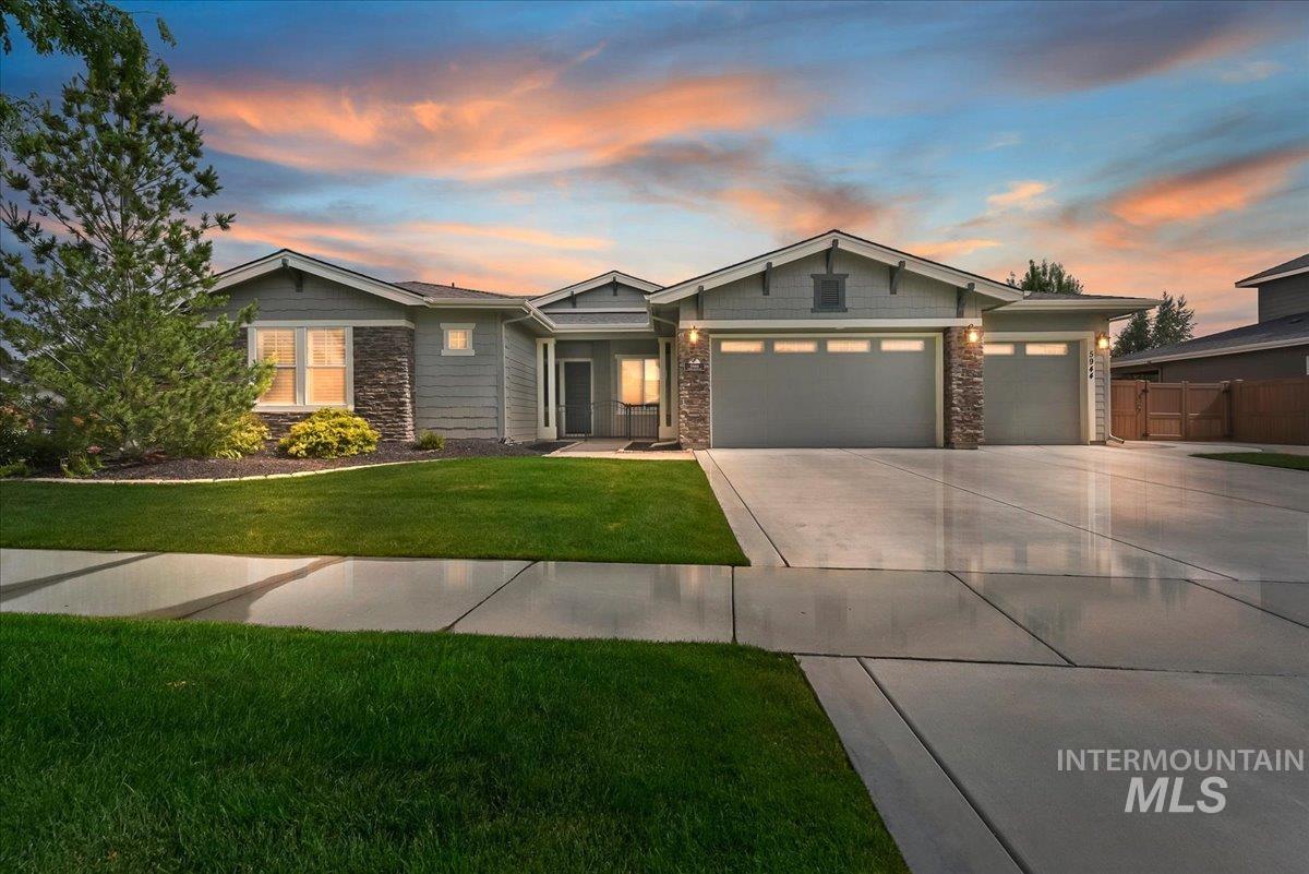 5944 W. Braveheart Dr. Property Photo 1