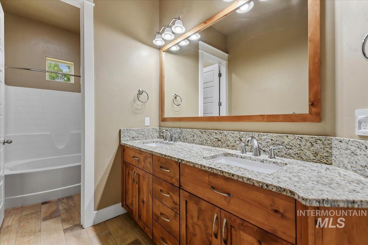 5944 W. Braveheart Dr. Property Photo 27