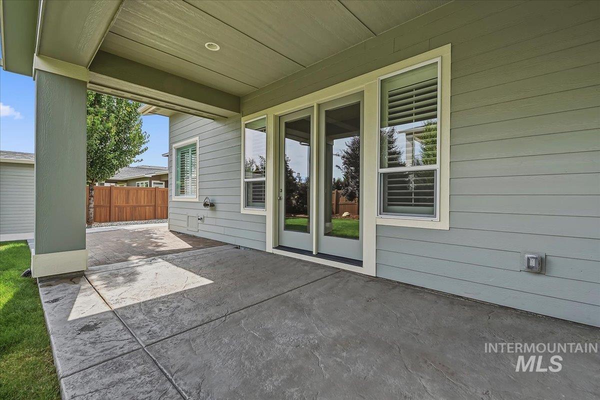 5944 W. Braveheart Dr. Property Photo 32