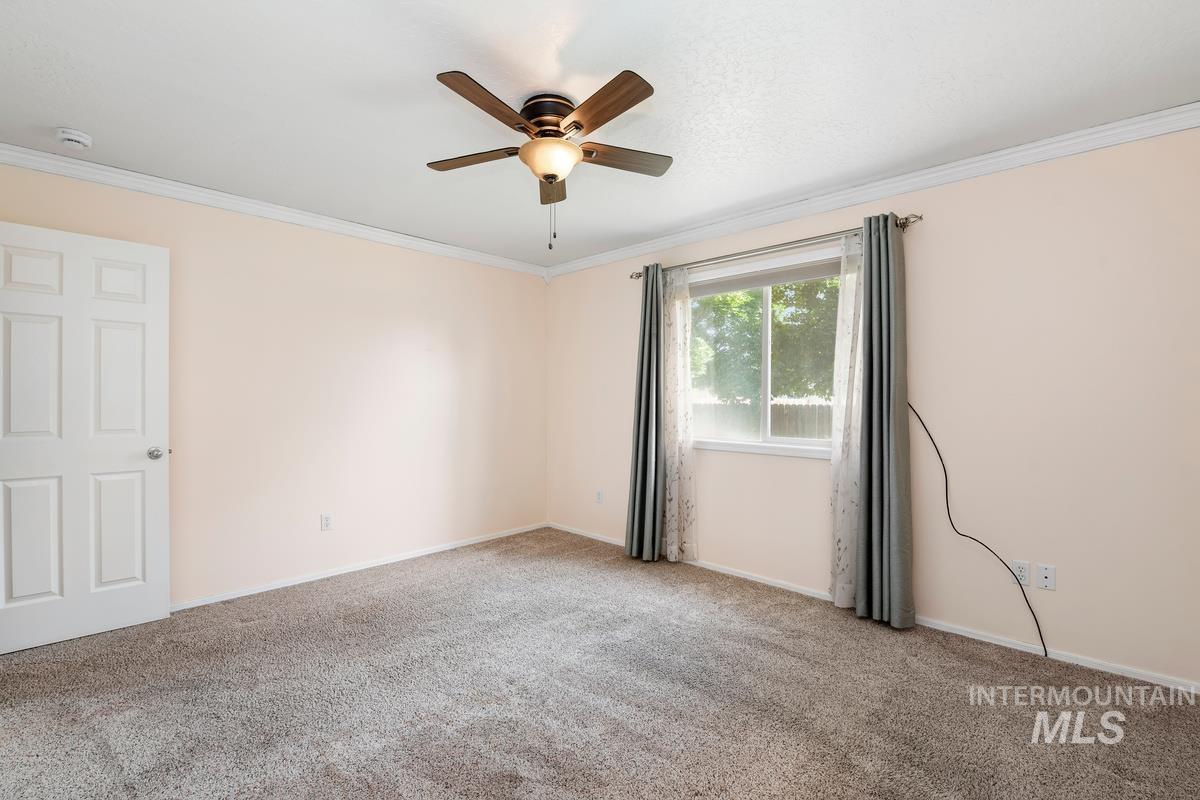 11644 W Trinity Ave Property Photo 10