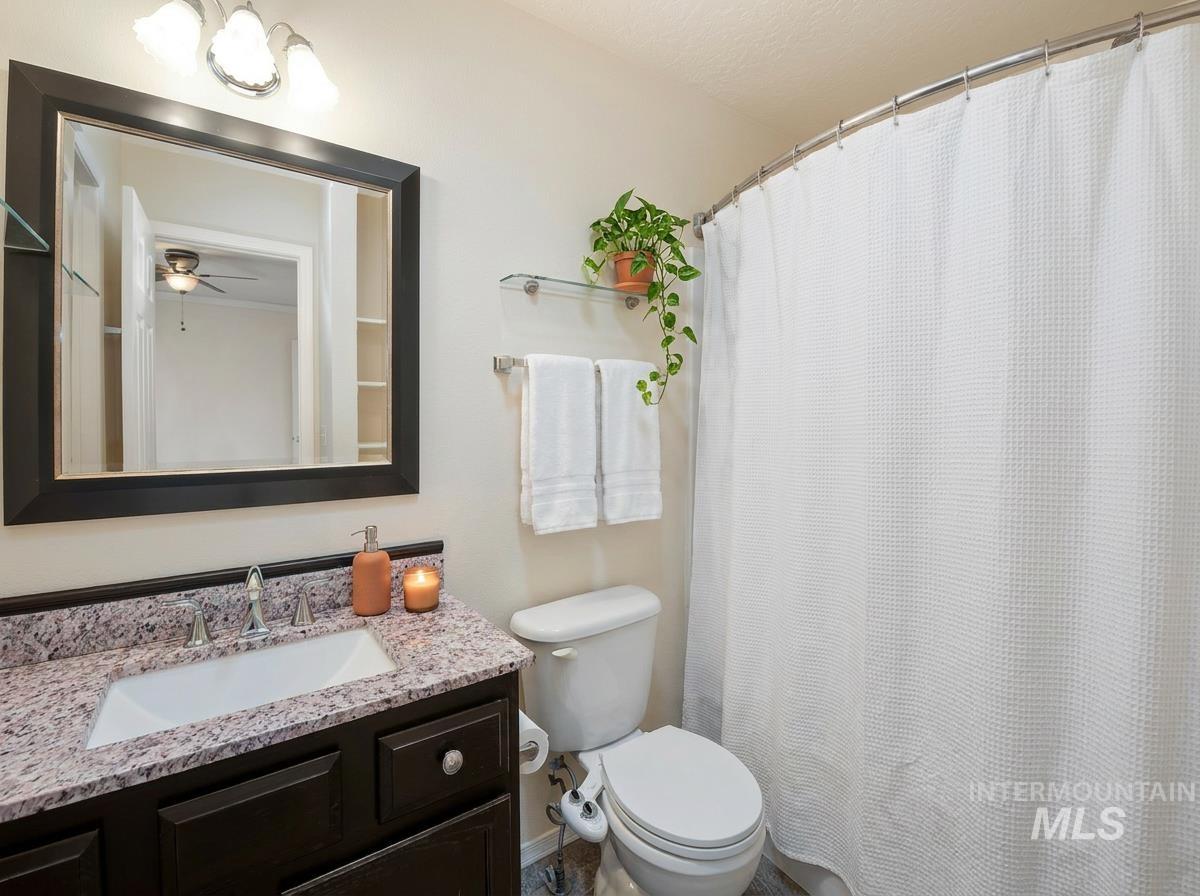 11644 W Trinity Ave Property Photo 12