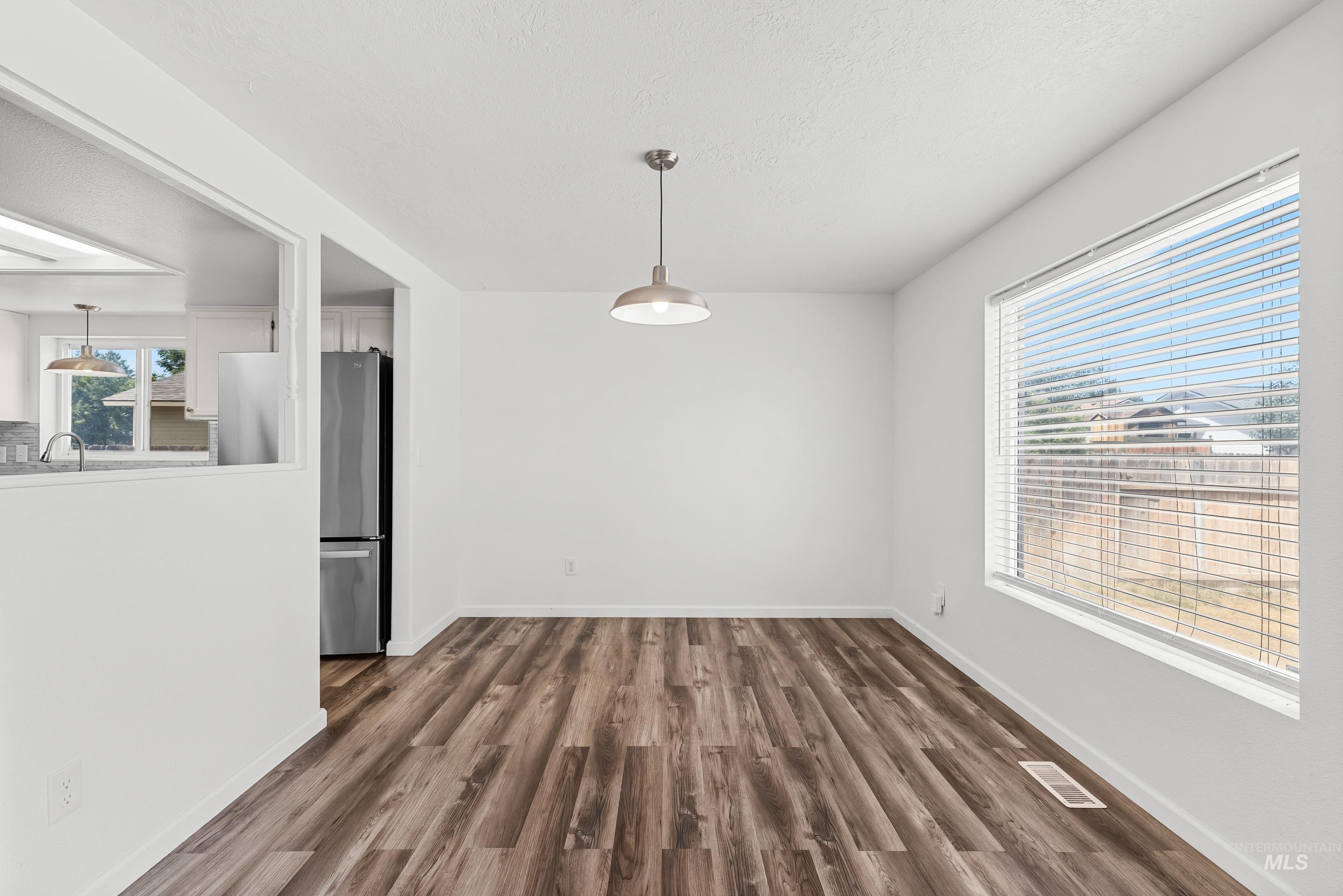 1230 Del Mar St Property Photo 12