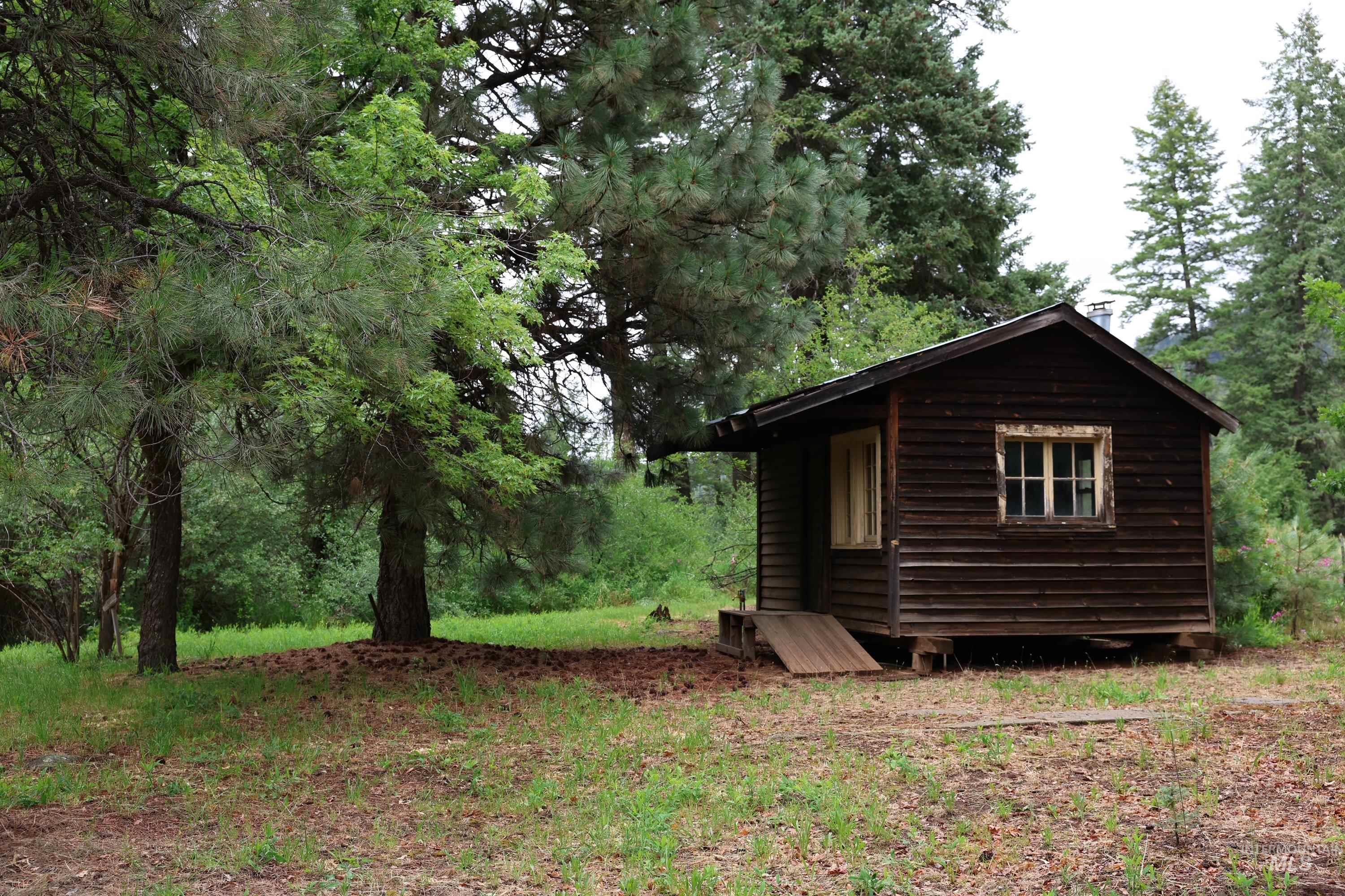 2806 Highway 95 Property Photo 11