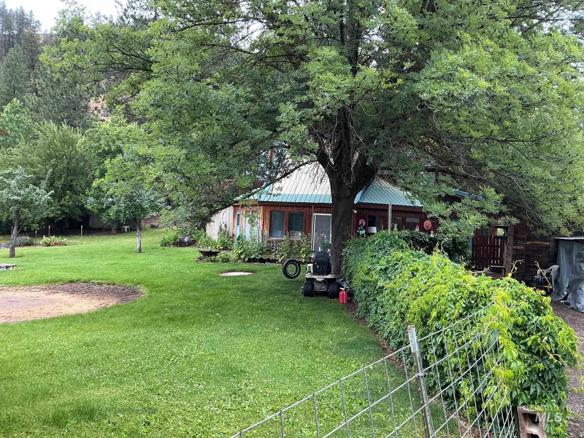 2806 Highway 95 Property Photo 16