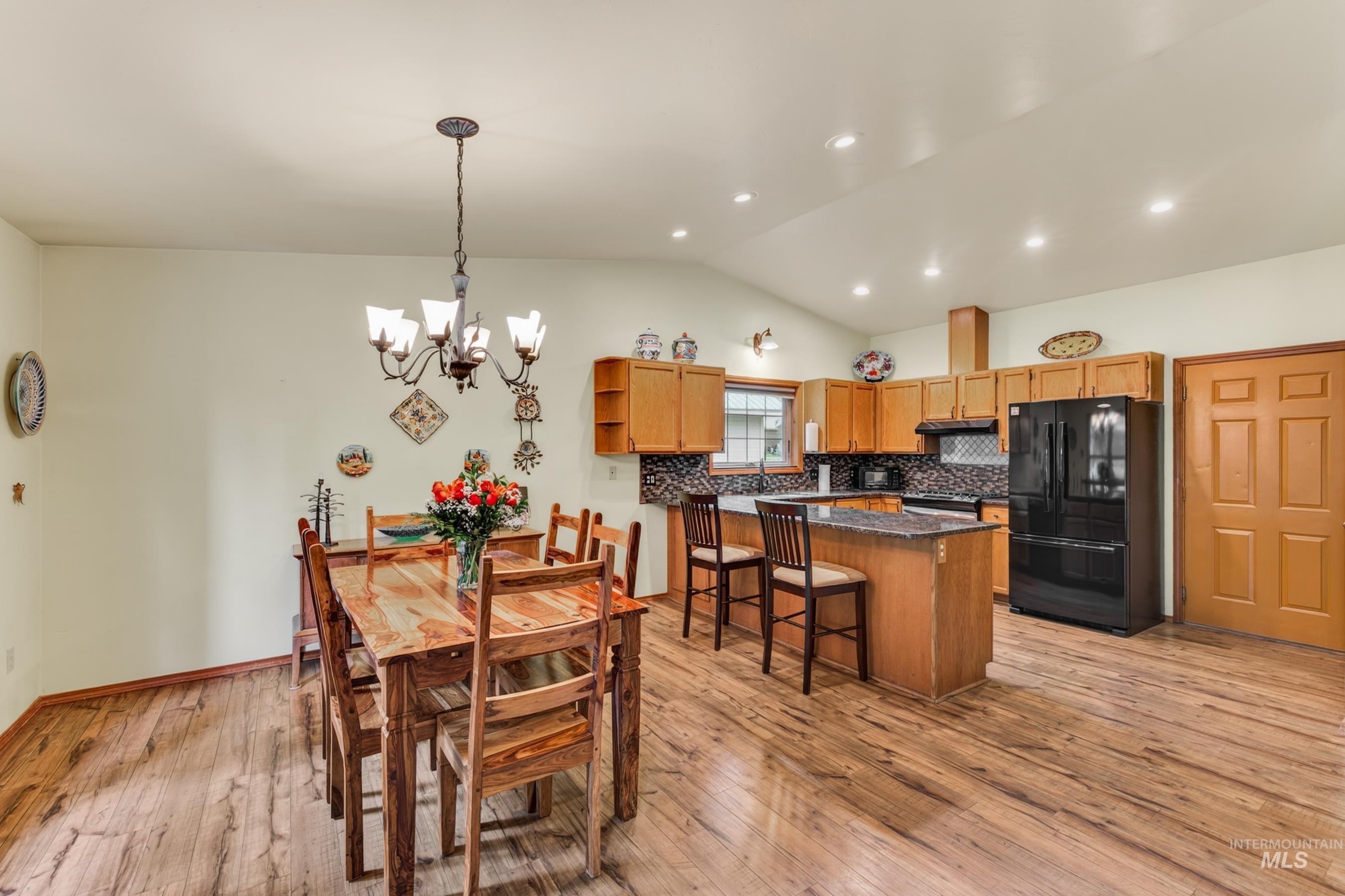 649 Woodlands Drive Property Photo 11