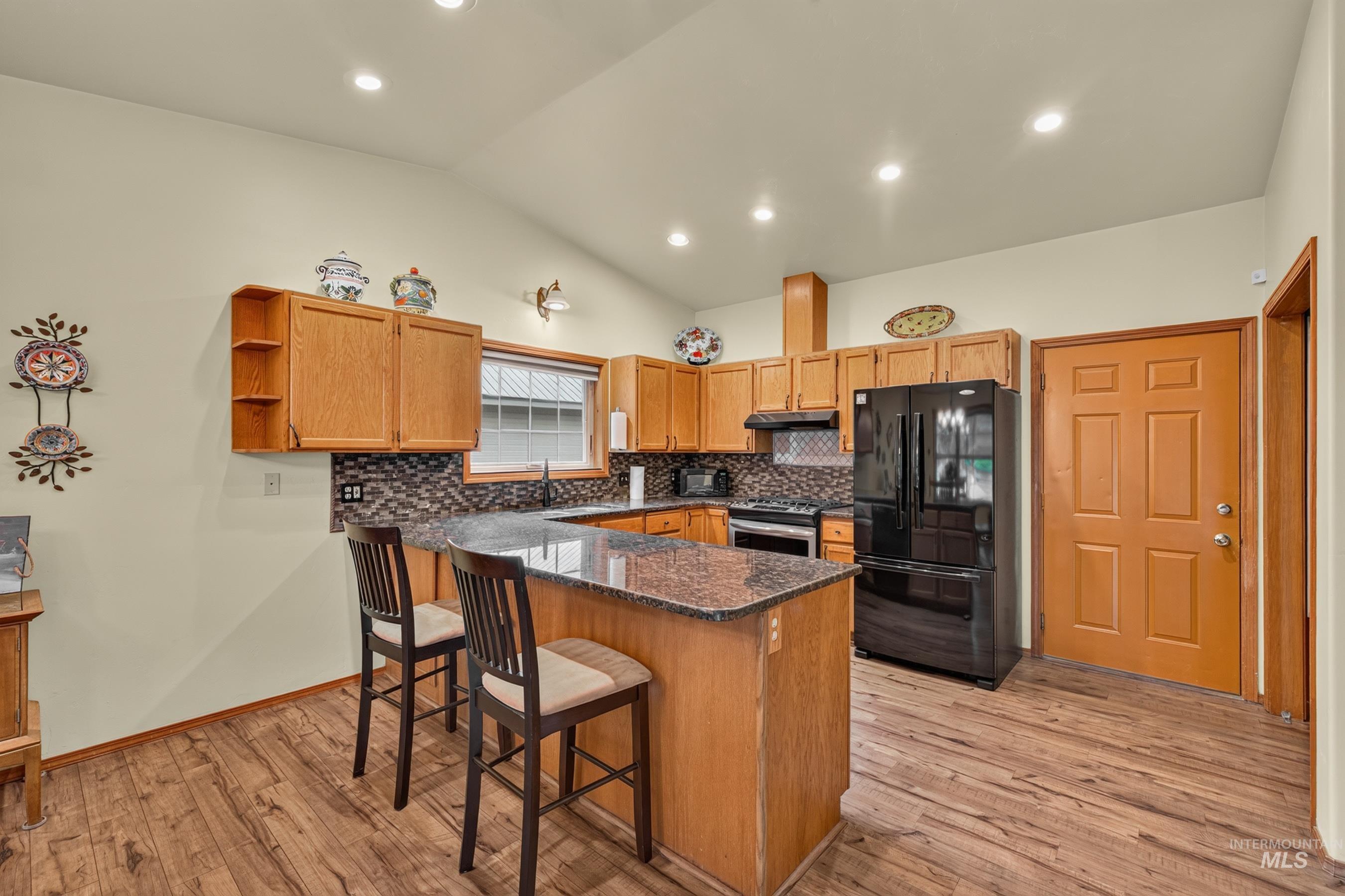 649 Woodlands Drive Property Photo 12