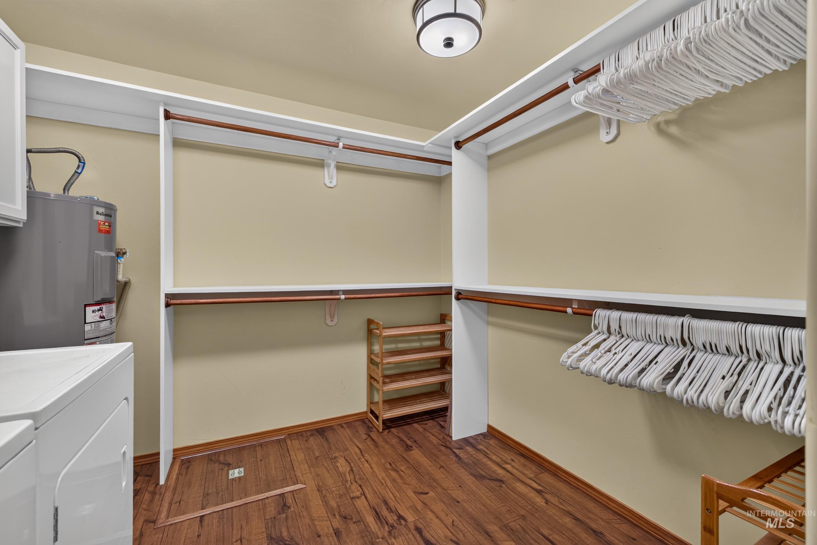 649 Woodlands Drive Property Photo 26