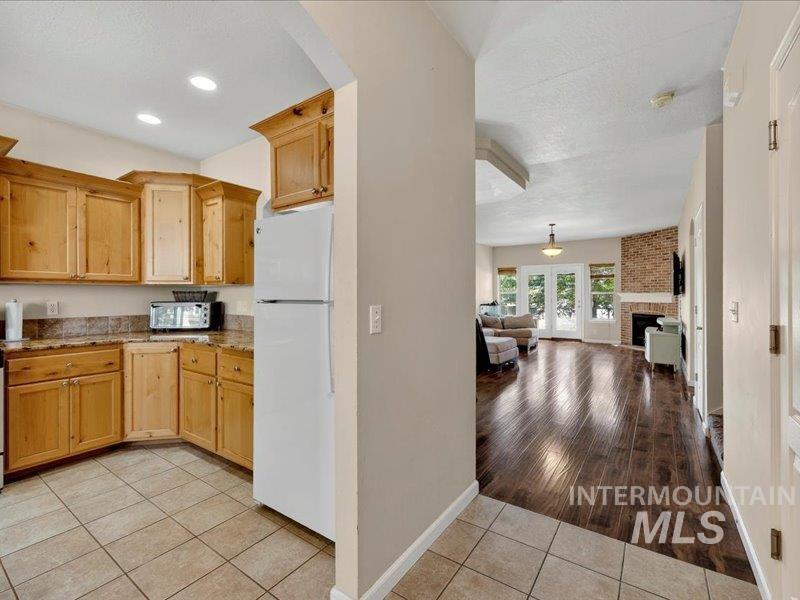 7342 W Gillis Rd Property Photo 5