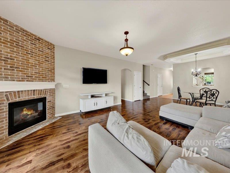 7342 W Gillis Rd Property Photo 7
