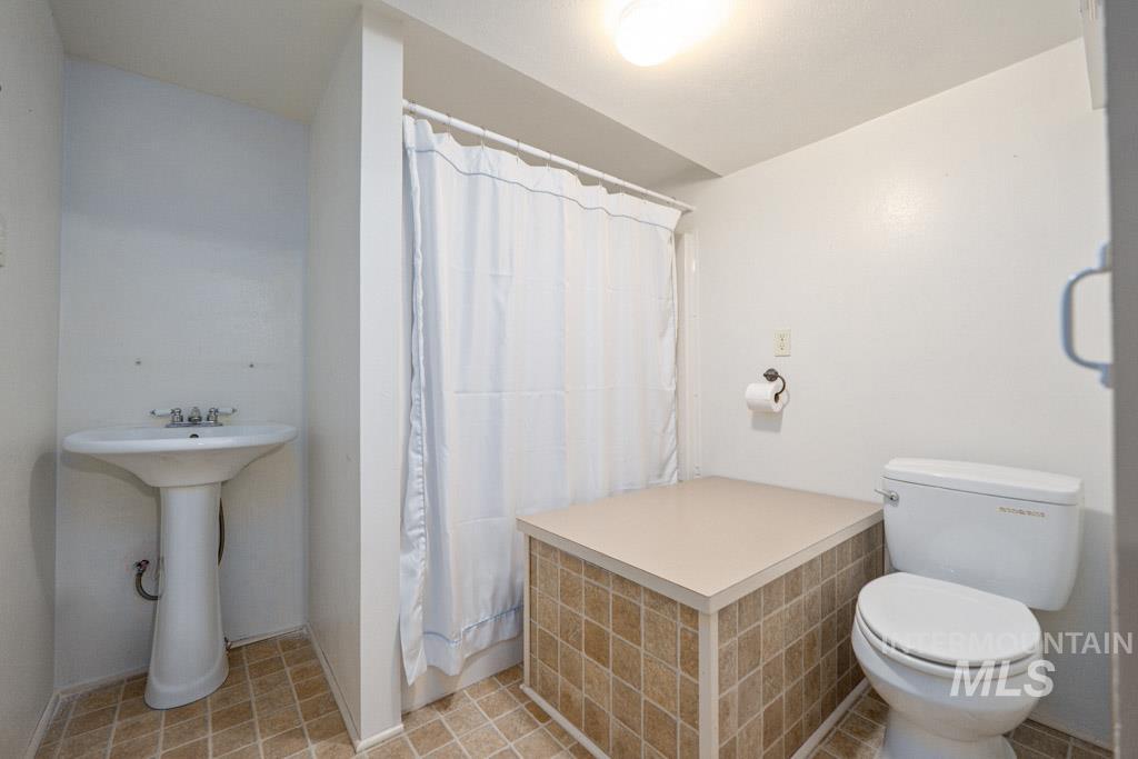 259 Highway 12 Property Photo 32