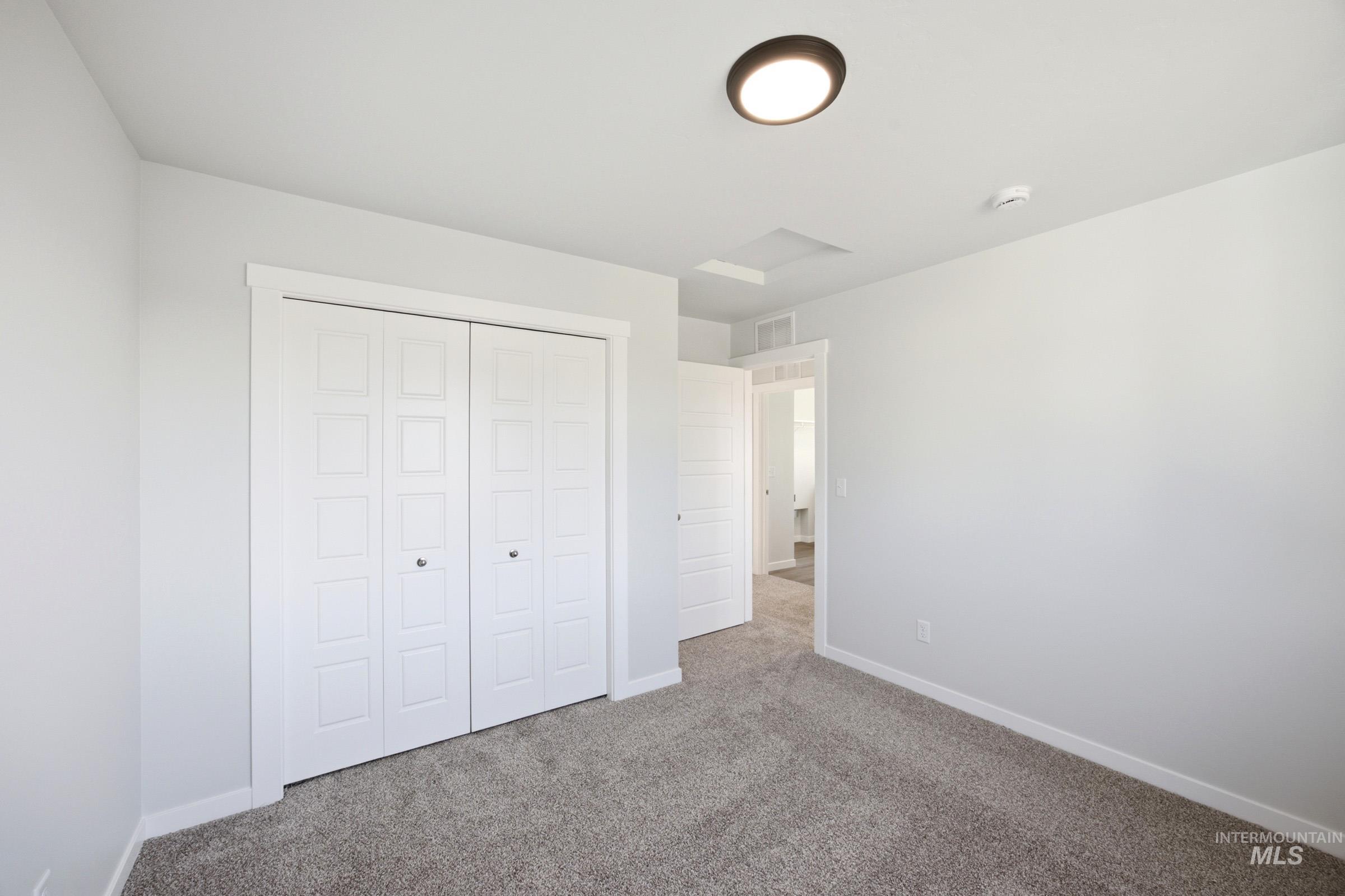 7406 W Trumbull Ct Property Photo 14