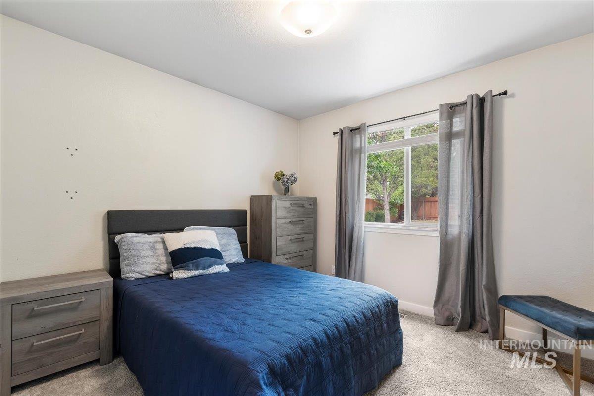 4210 E Carnation Ct. Property Photo 18