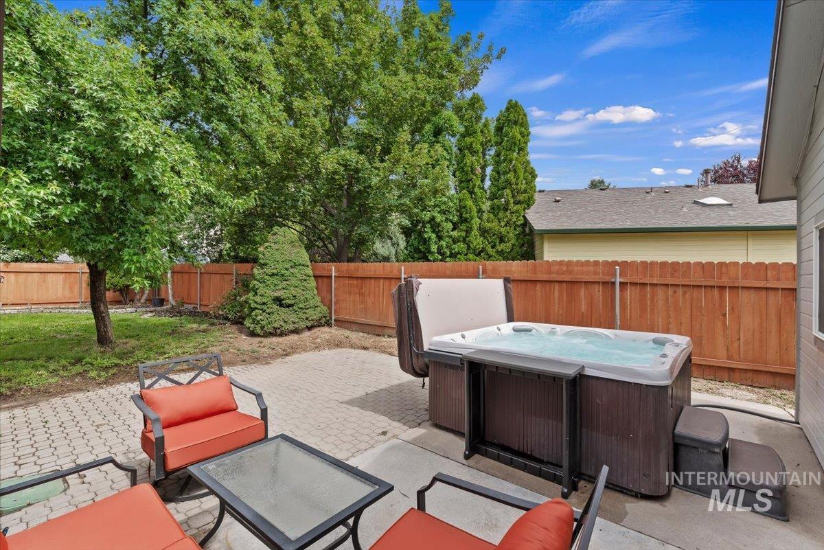 4210 E Carnation Ct. Property Photo 25
