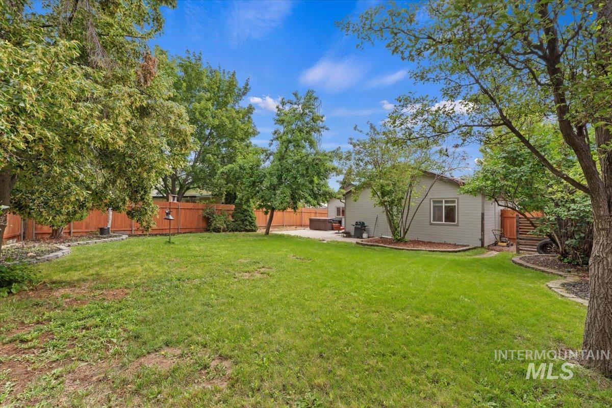 4210 E Carnation Ct. Property Photo 30