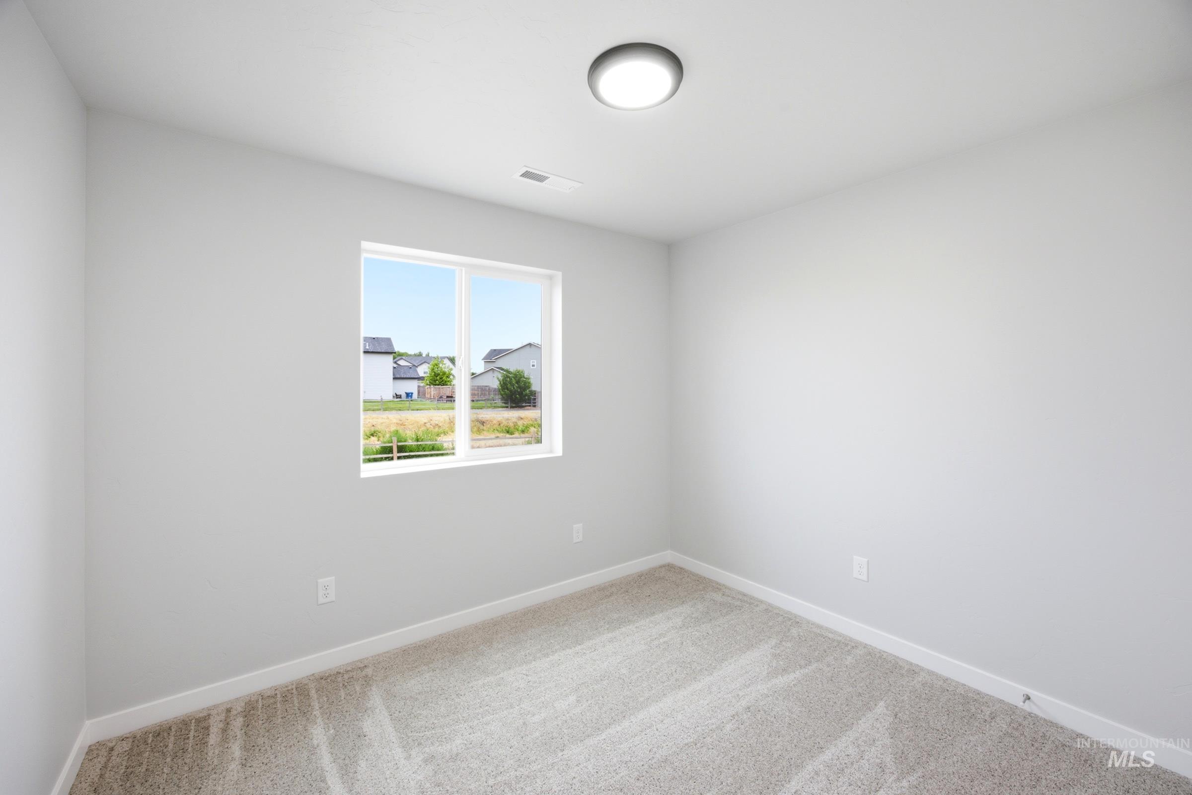 1391 Sunday River St Property Photo 9