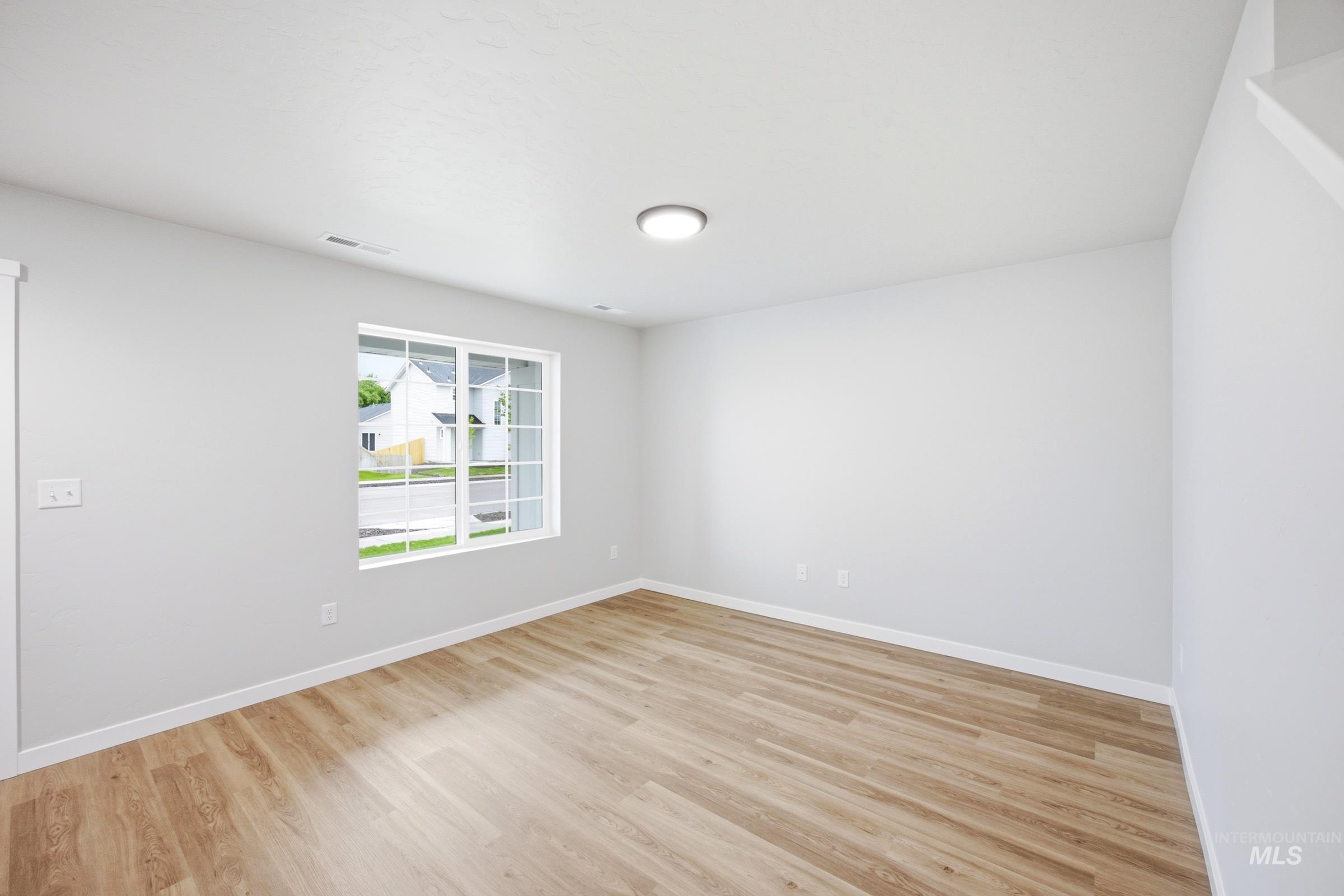 1391 Sunday River St Property Photo 14