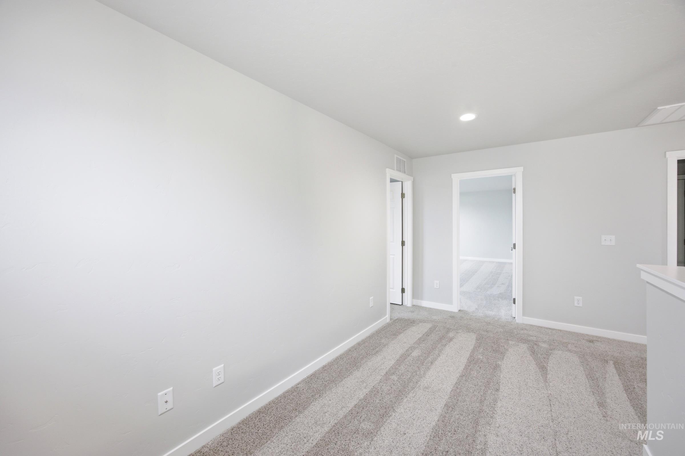 1391 Sunday River St Property Photo 23