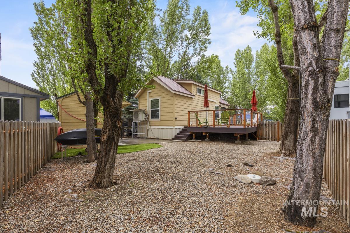 10 P Street Property Photo 3