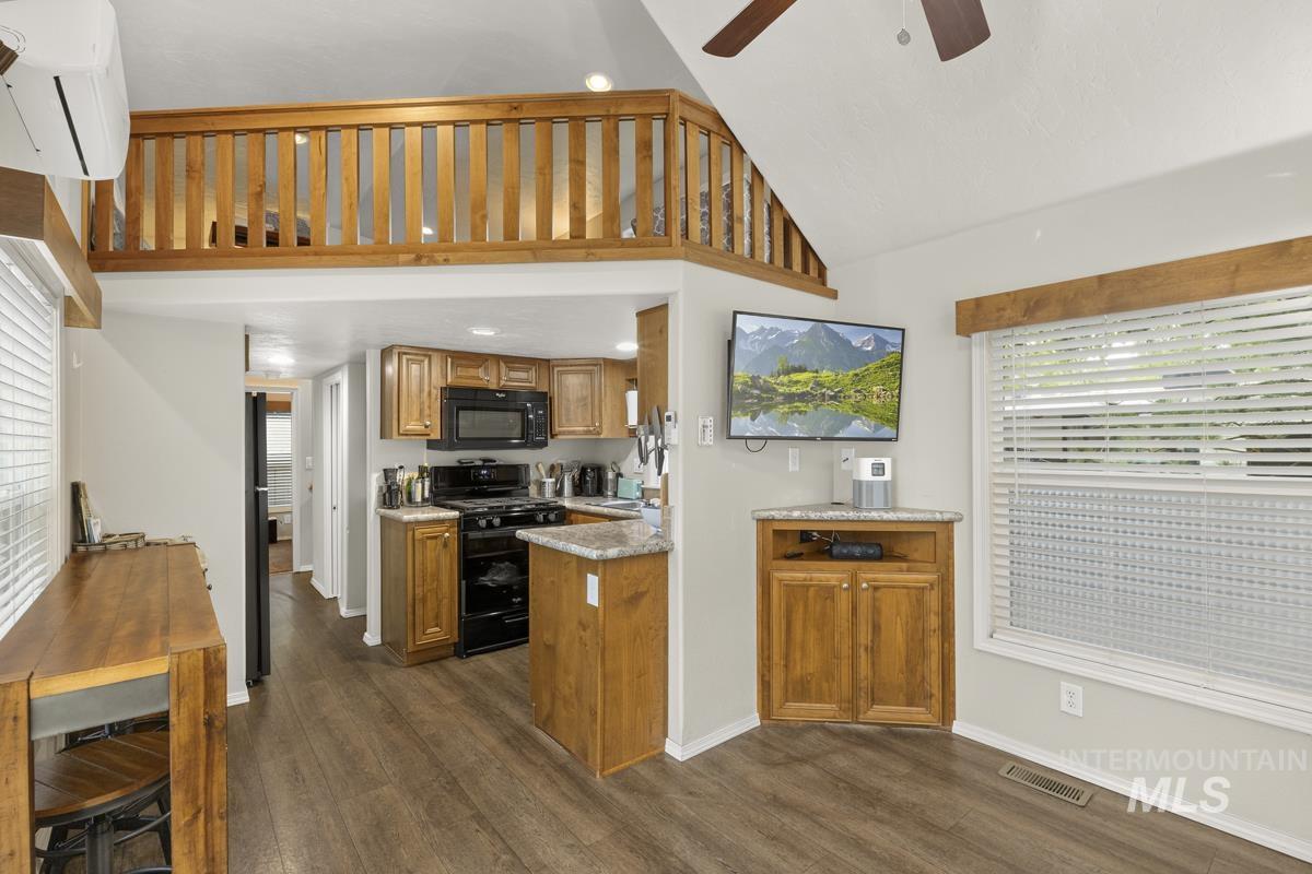 10 P Street Property Photo 6