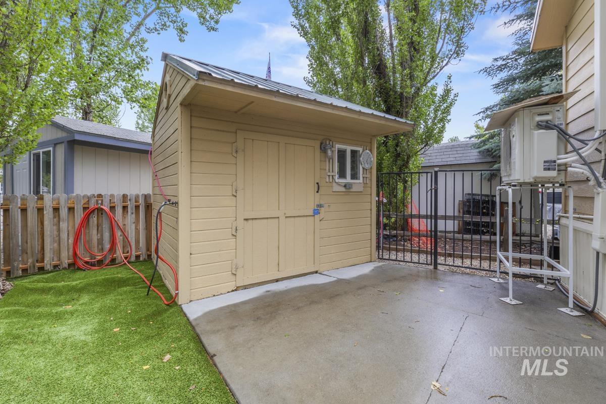 10 P Street Property Photo 19