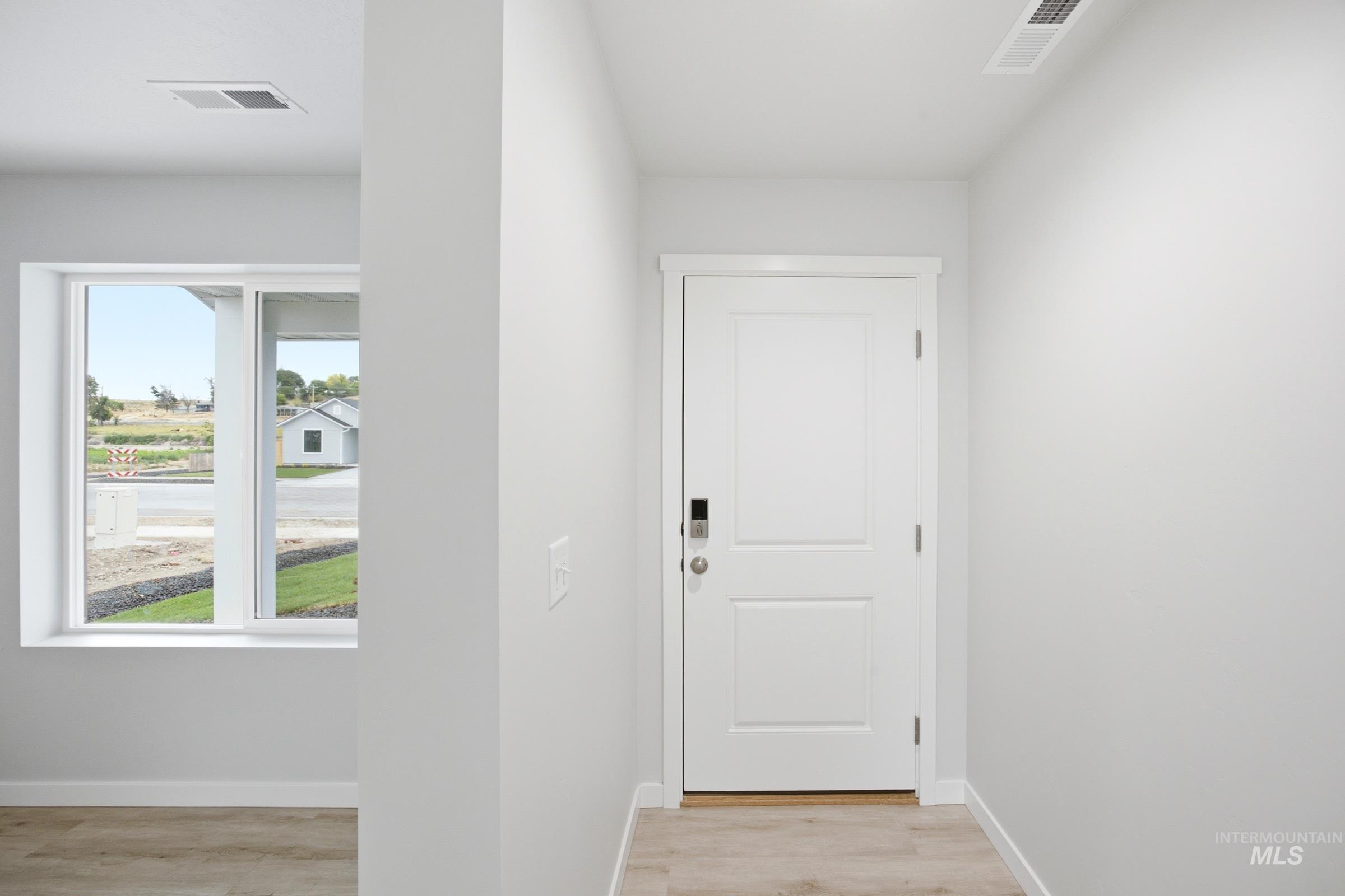 1357 Sunday River St Property Photo 2