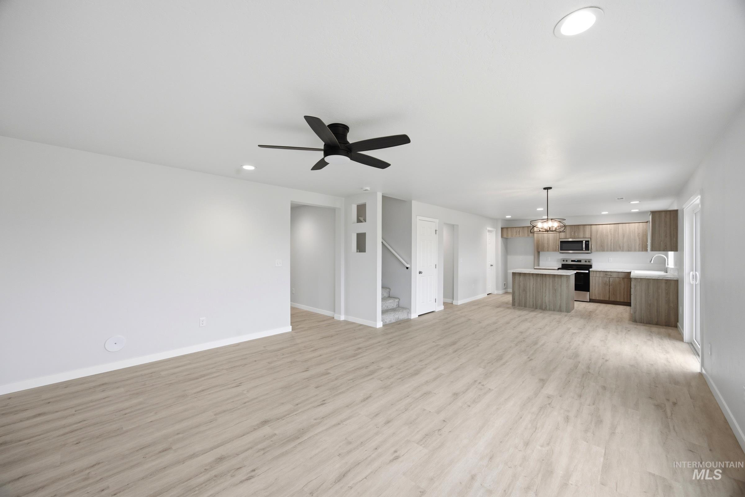 1357 Sunday River St Property Photo 10