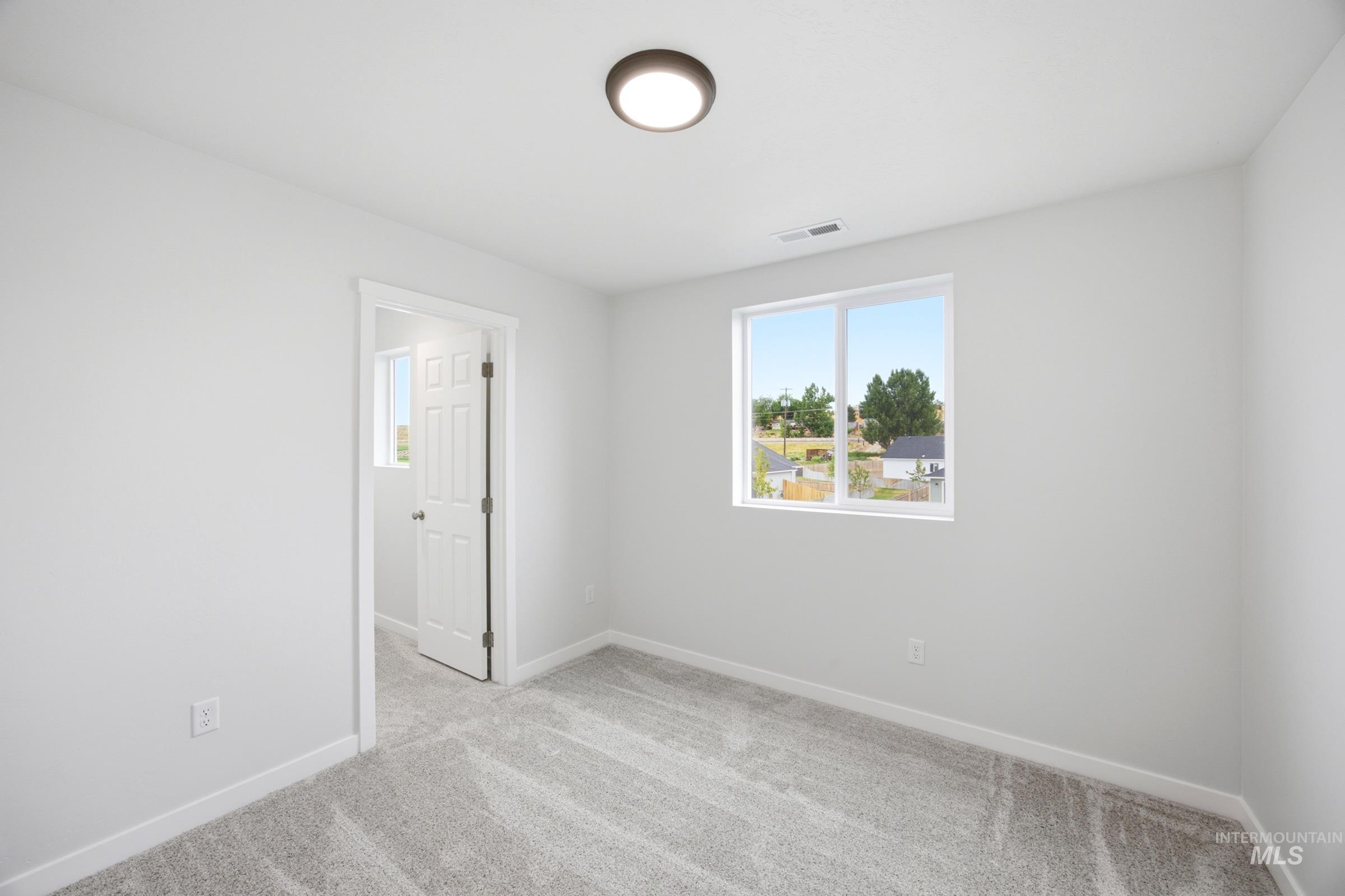 1357 Sunday River St Property Photo 14