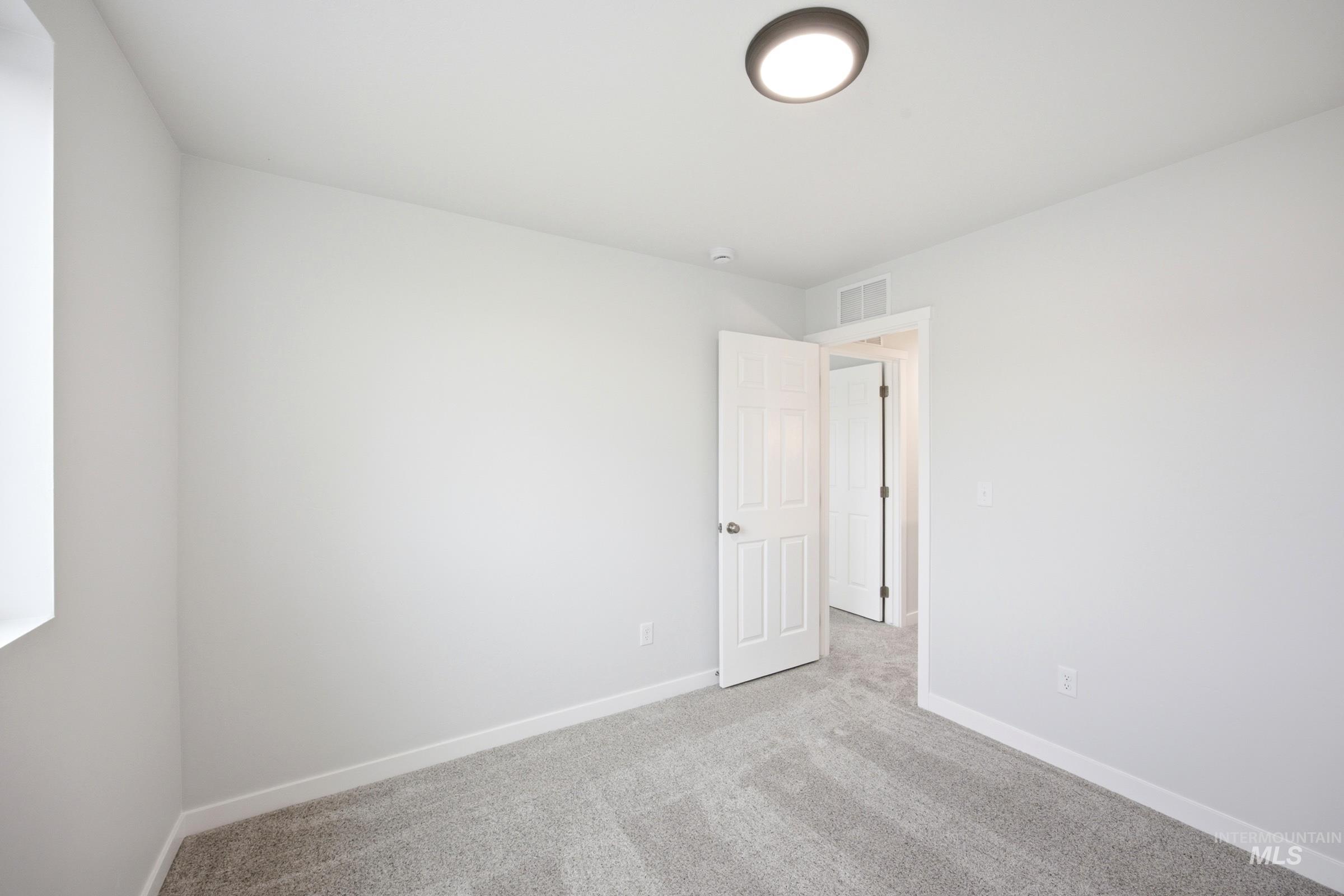 1357 Sunday River St Property Photo 15
