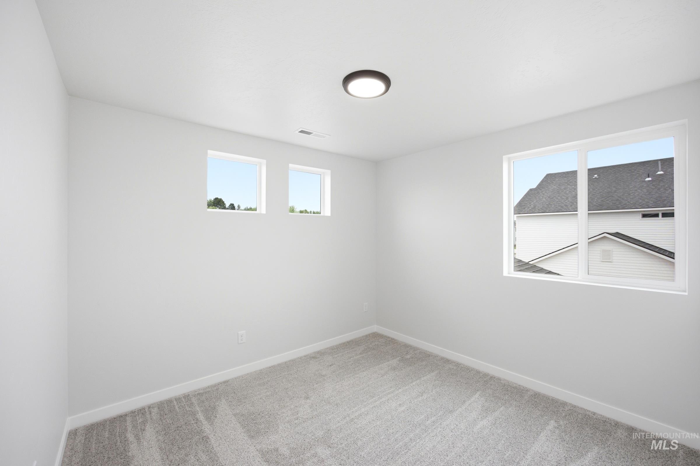 1357 Sunday River St Property Photo 17