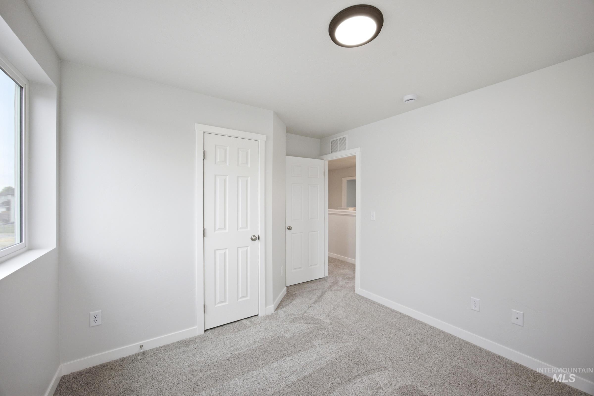 1357 Sunday River St Property Photo 18