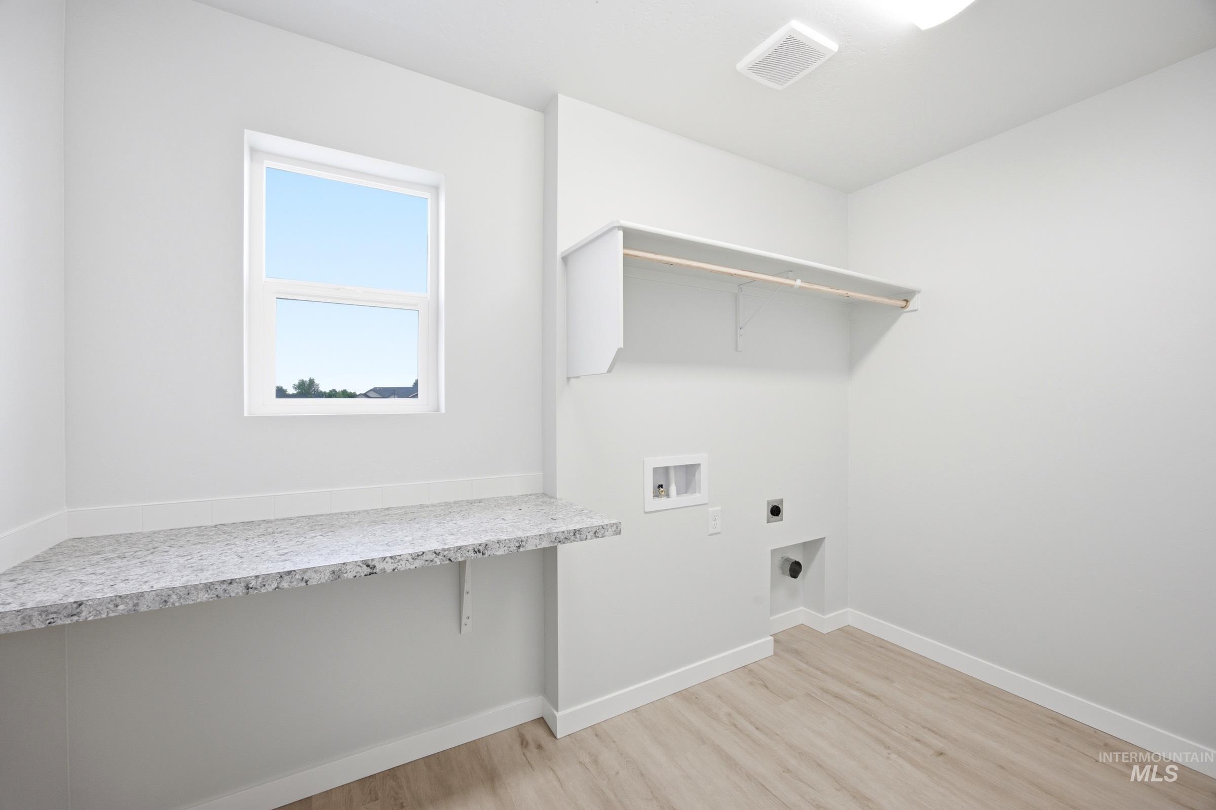 1357 Sunday River St Property Photo 20