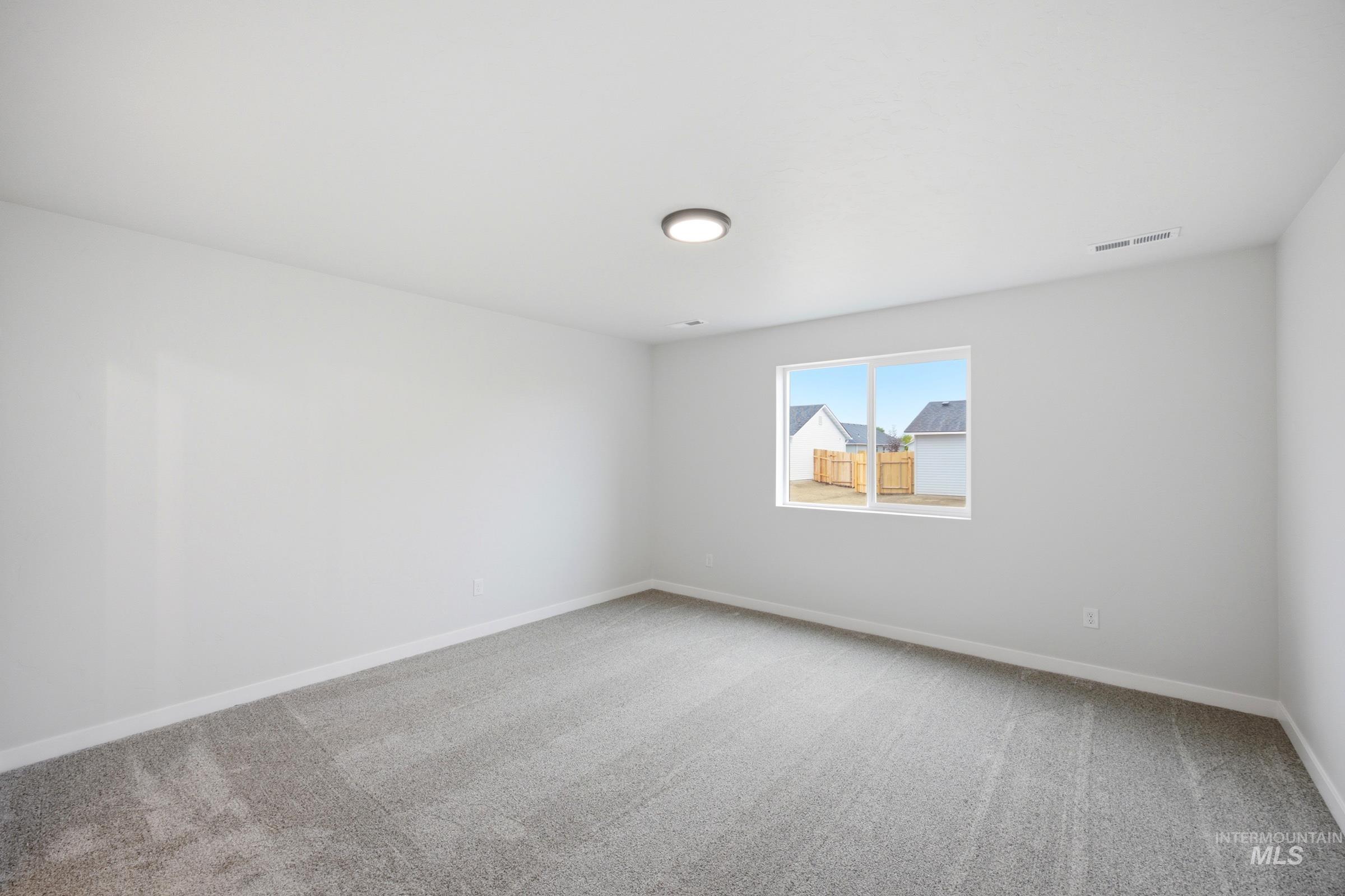 1423 Long Pond St Property Photo 9