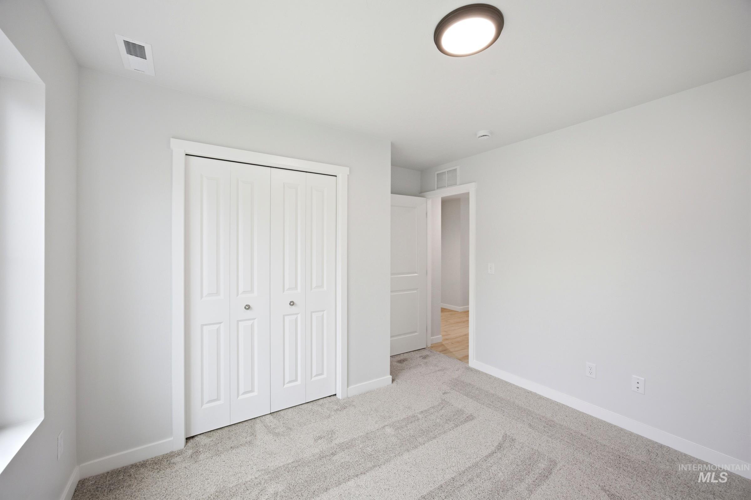 1423 Long Pond St Property Photo 17