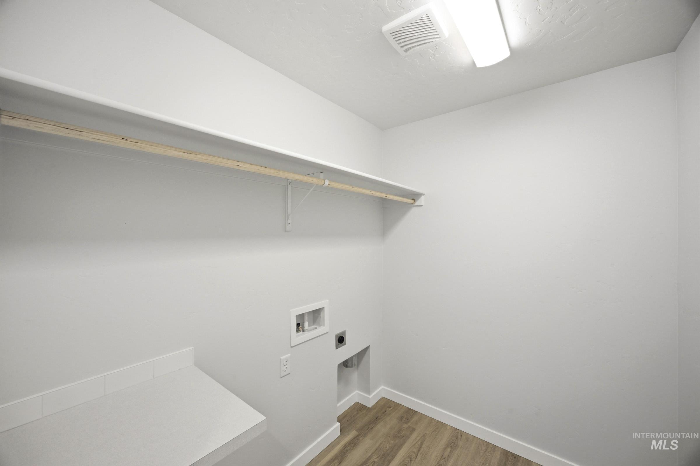 1625 Sunday River St Property Photo 13