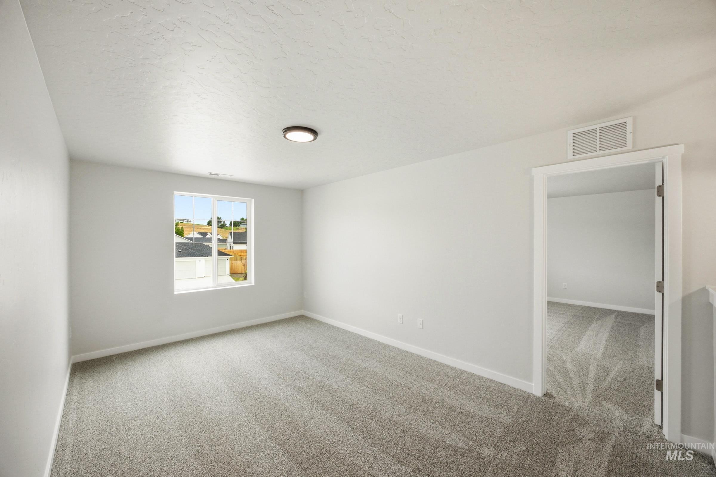 1625 Sunday River St Property Photo 16