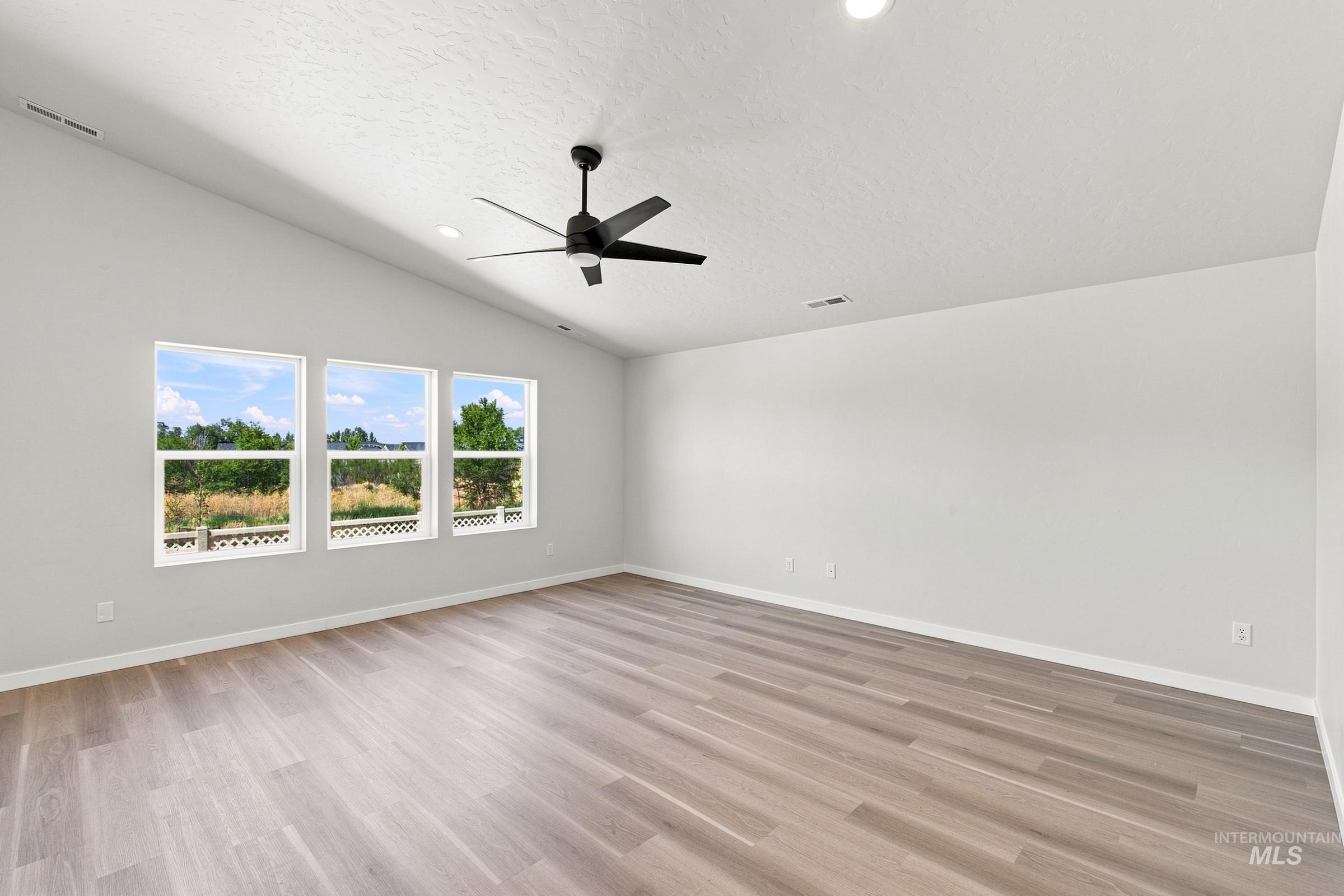 4303 Lamar St Property Photo 6