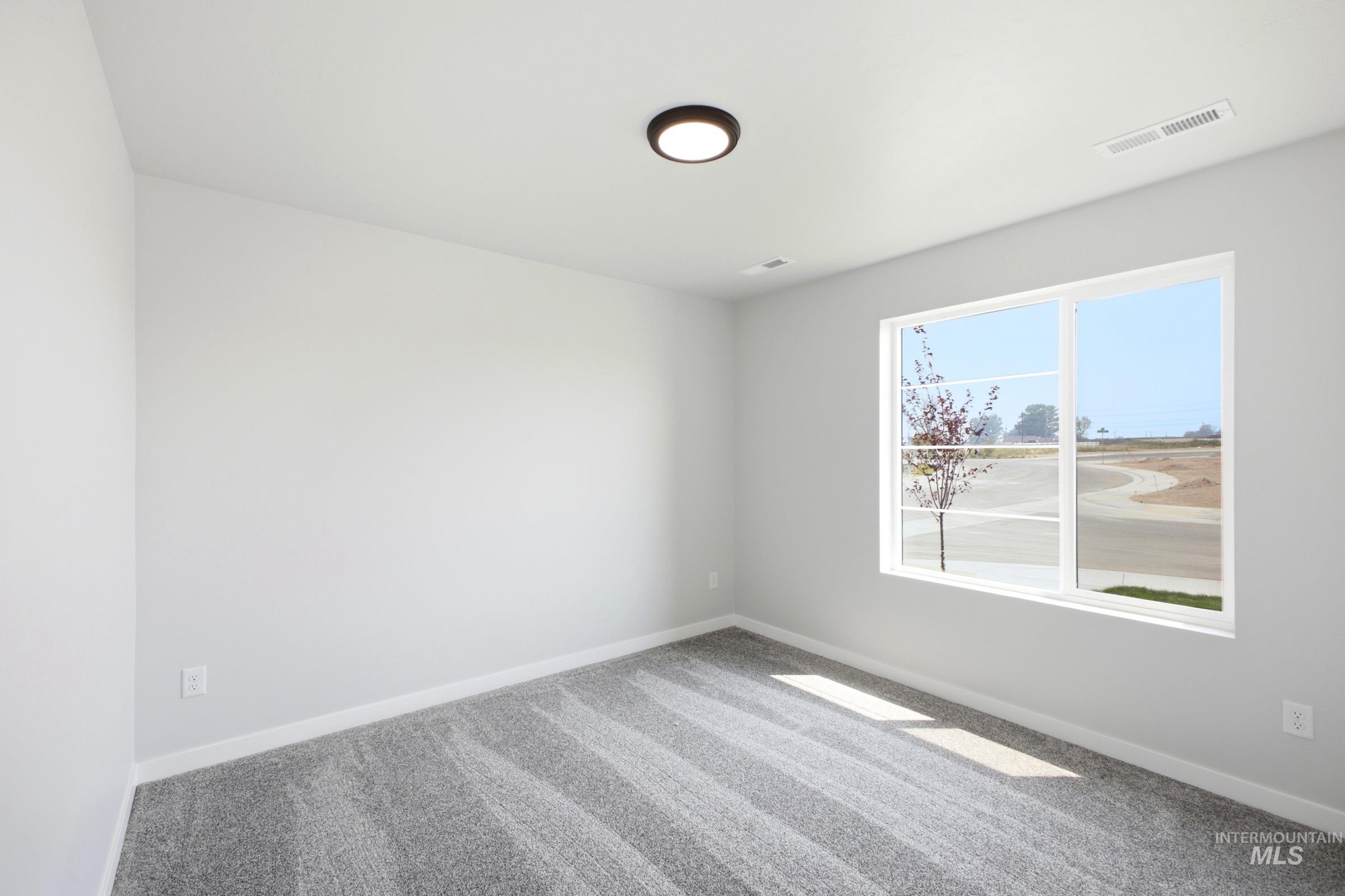 14106 Winding St Property Photo 13